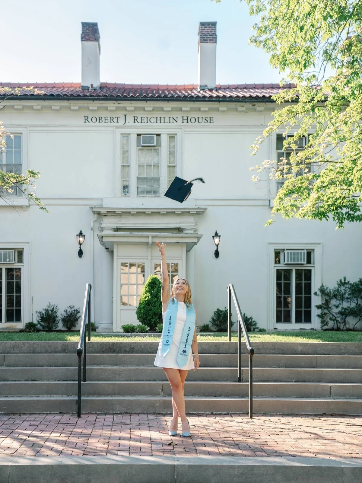 Soft light.
Big dreams.
A future waiting patiently just beyond the frame

#GraduationPhotos
#CollegeGraduation
#PhiladelphiaPhotographer
#SeniorPortraitPhotographer
#jeffersonuniversity
