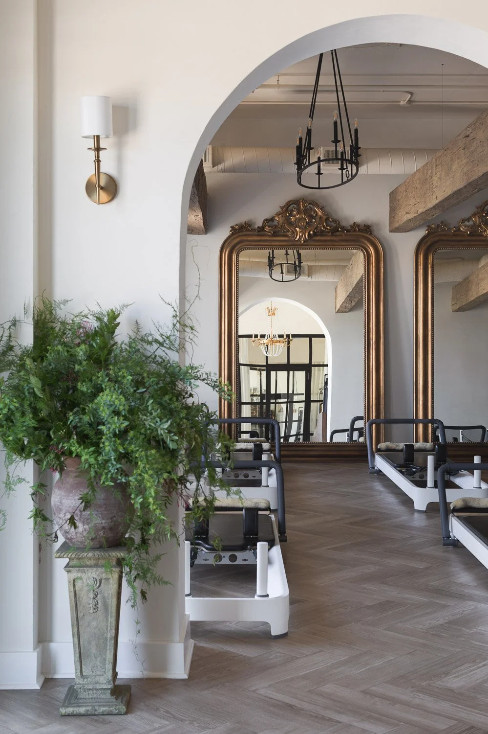 Alo Teams Up With Wellness Studios for International Women’s Day