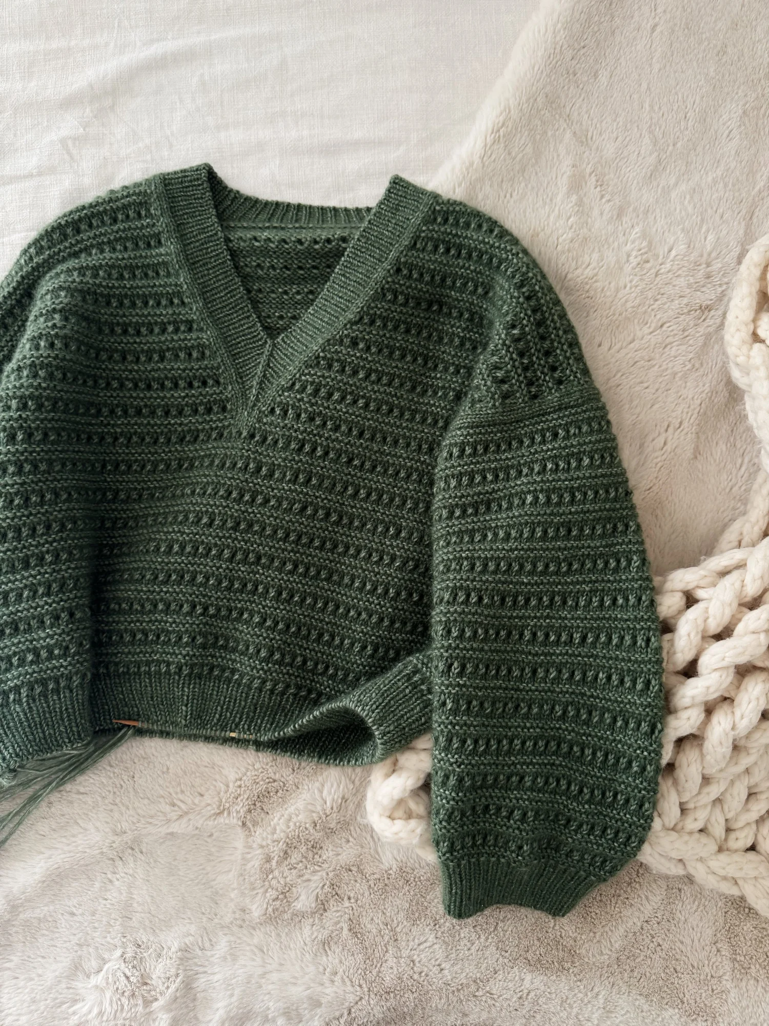 Knitting Pattern Yutori Sweater V Neck — Caidree