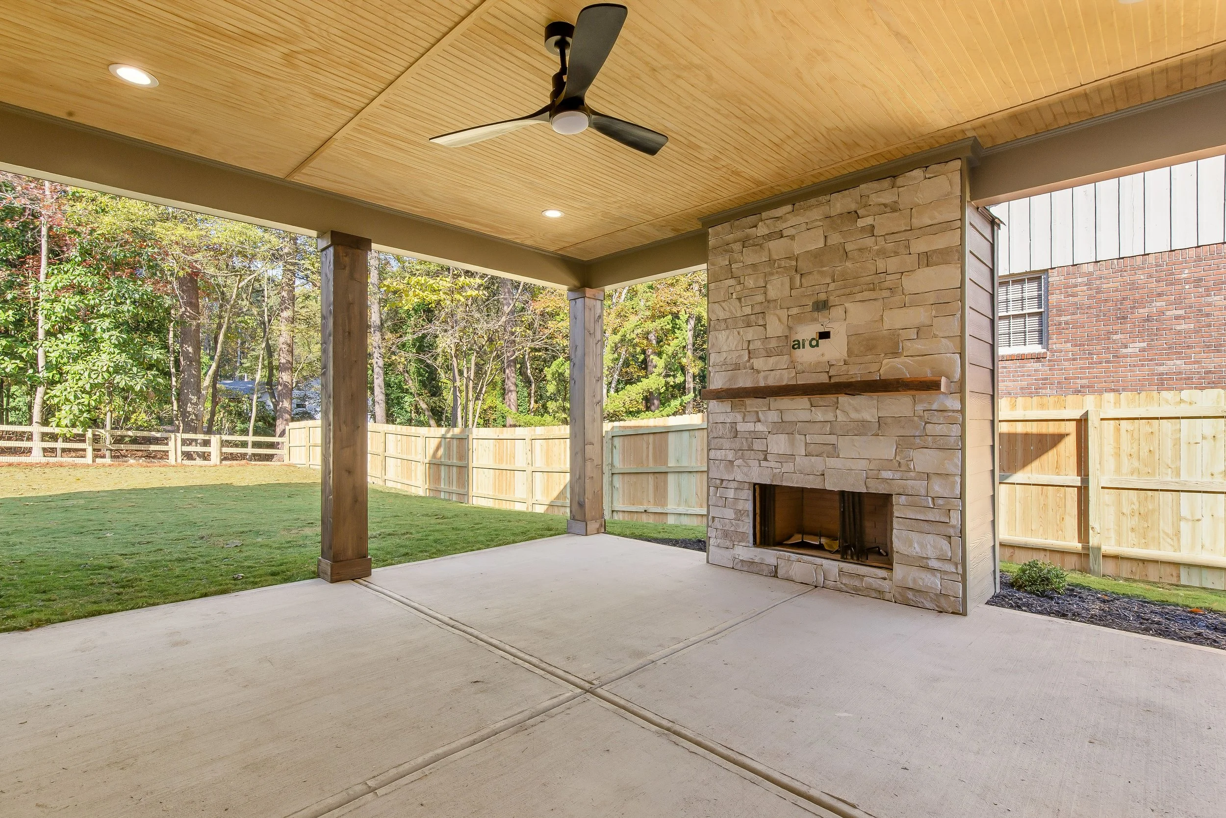 4711 Hill St - High Res-70.jpg