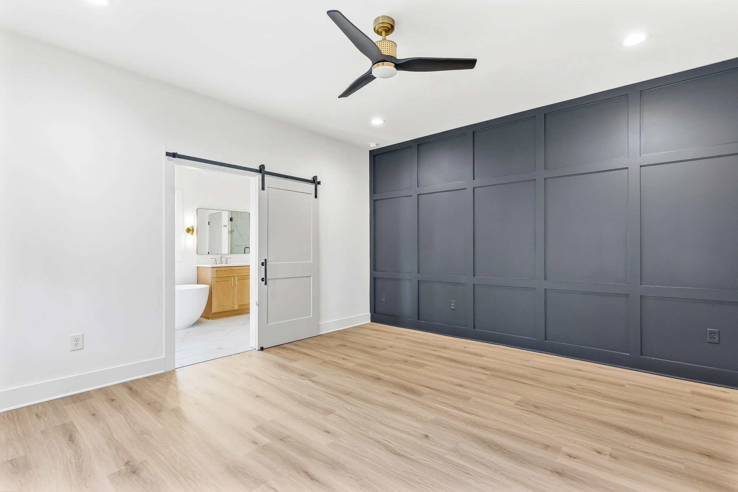 4711 Hill St - High Res-11.jpg