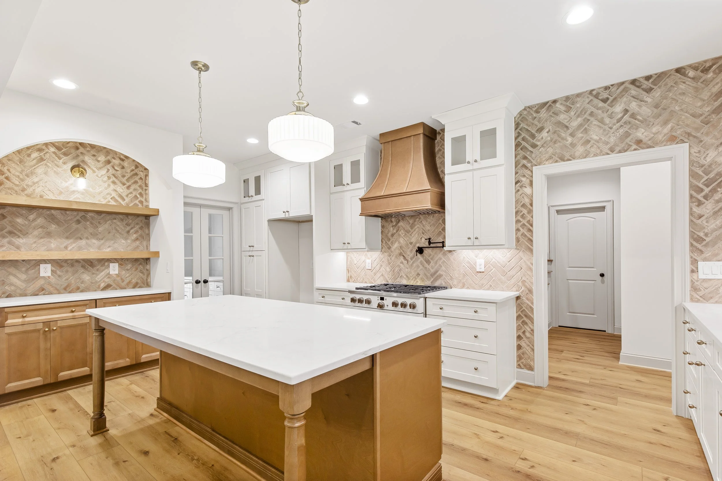 4352 Cedarcrest Rd - High Res-18.jpg