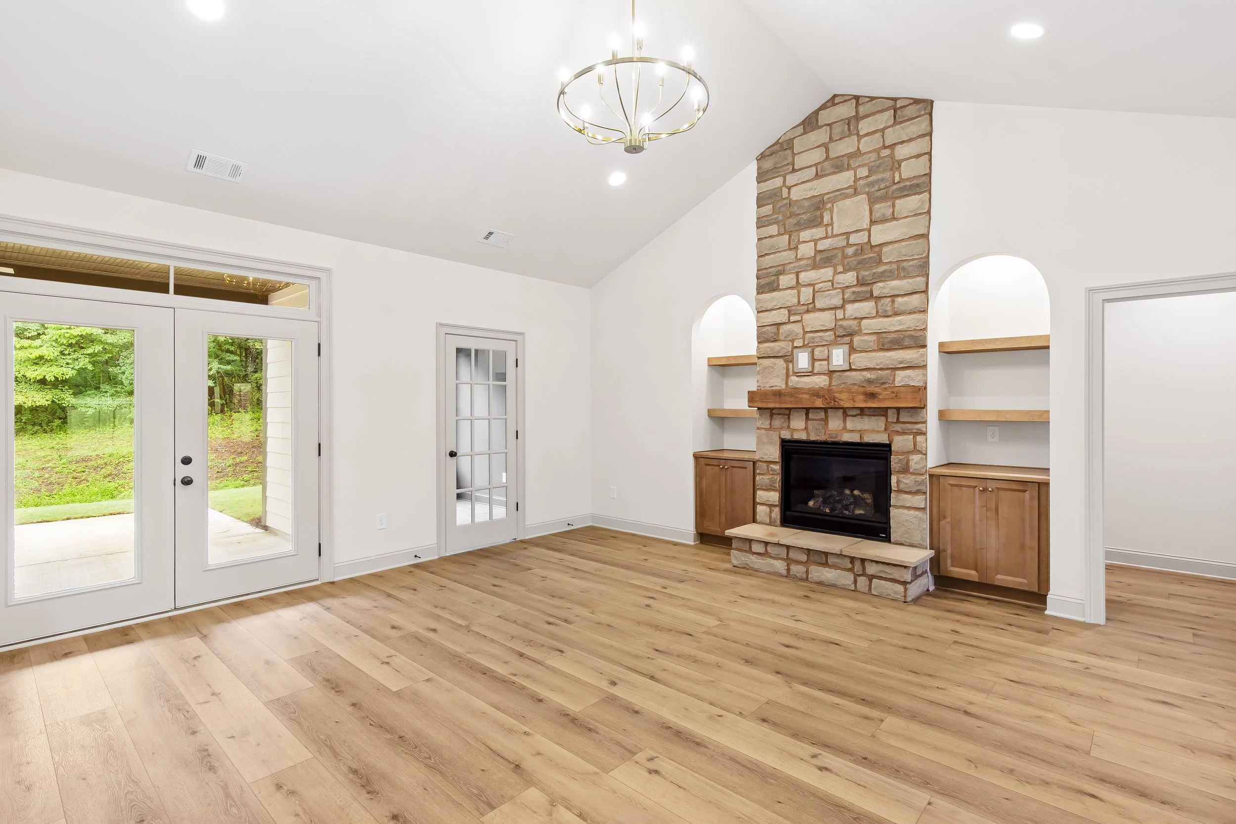 4352 Cedarcrest Rd - High Res-12.jpg