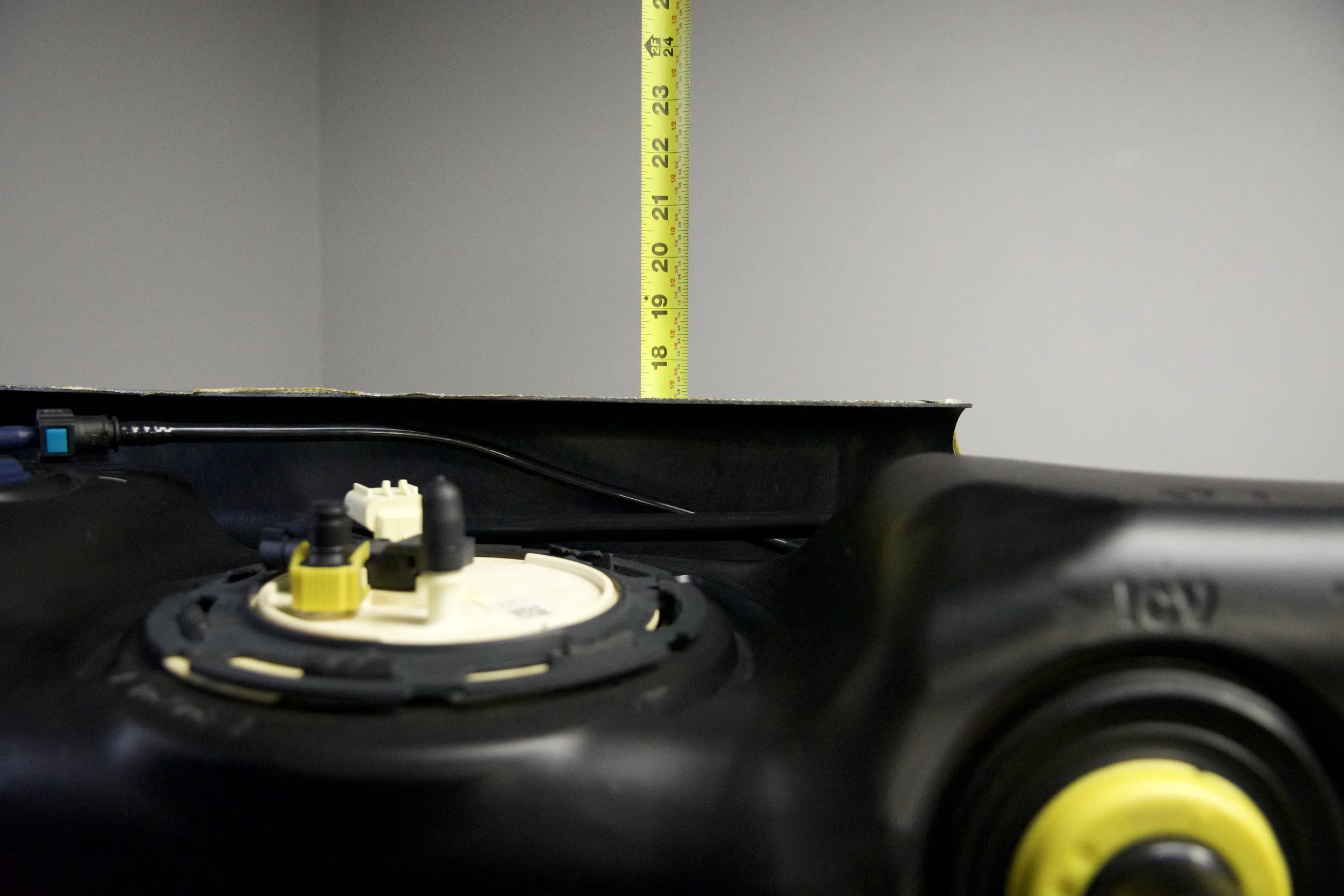 OEM Ford Midship Fuel Tank PC3Z-9002-A for F-350 F-550 Super Duty