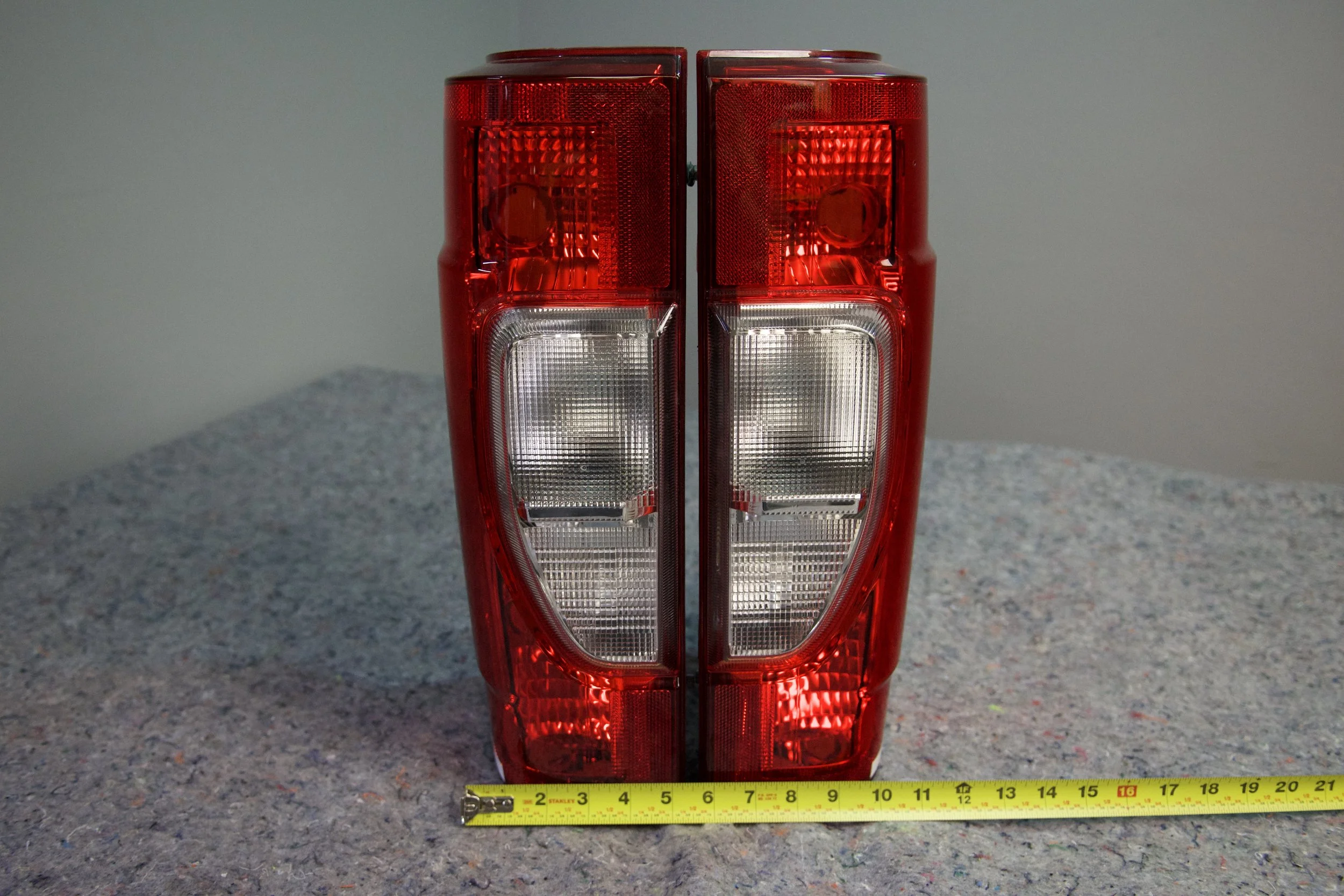 SuperBronco Tail Lights Standard INC – OEM-style replacement lights for trucks, durable