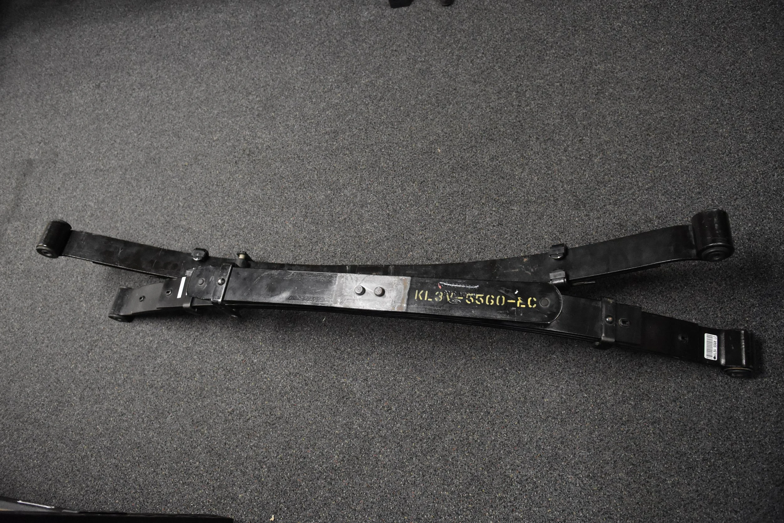 OEM rear leaf spring set for 2018 Ford Raptor – new take-off