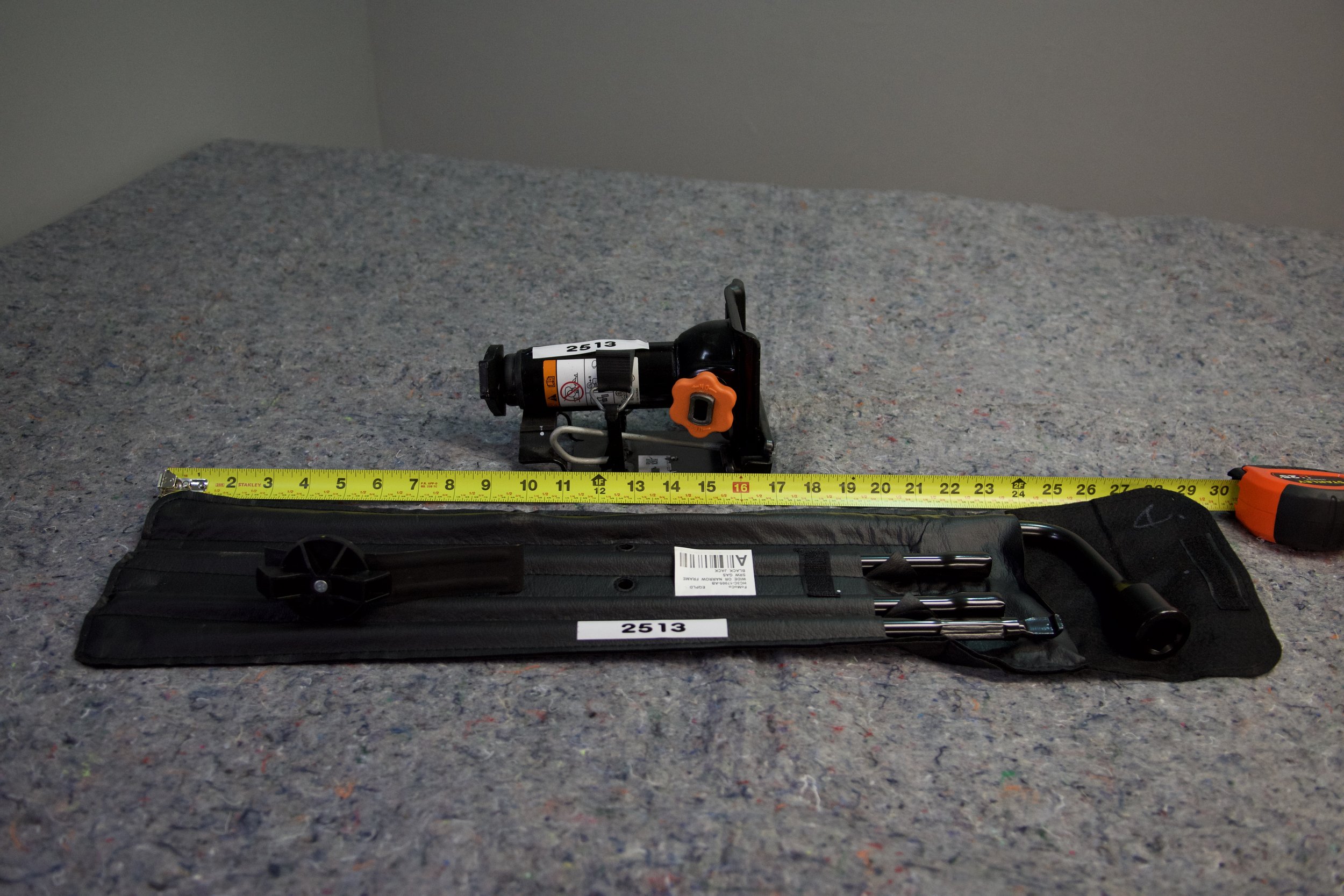 2022 Ford F-250 Jack and Lug Wrench Kit – OEM Replacement