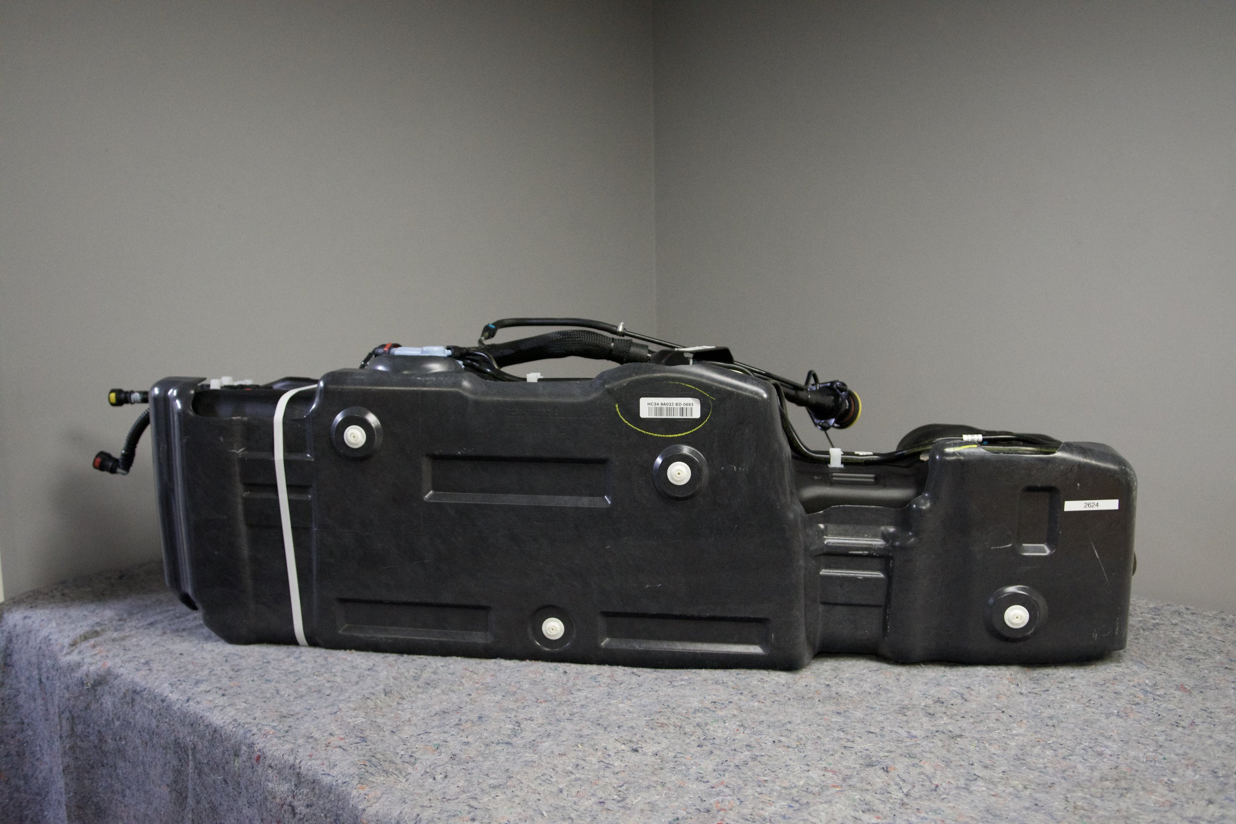 Ford Fuel Tank LC3Z-9002-S for F-250 F-350 Super Duty pickup