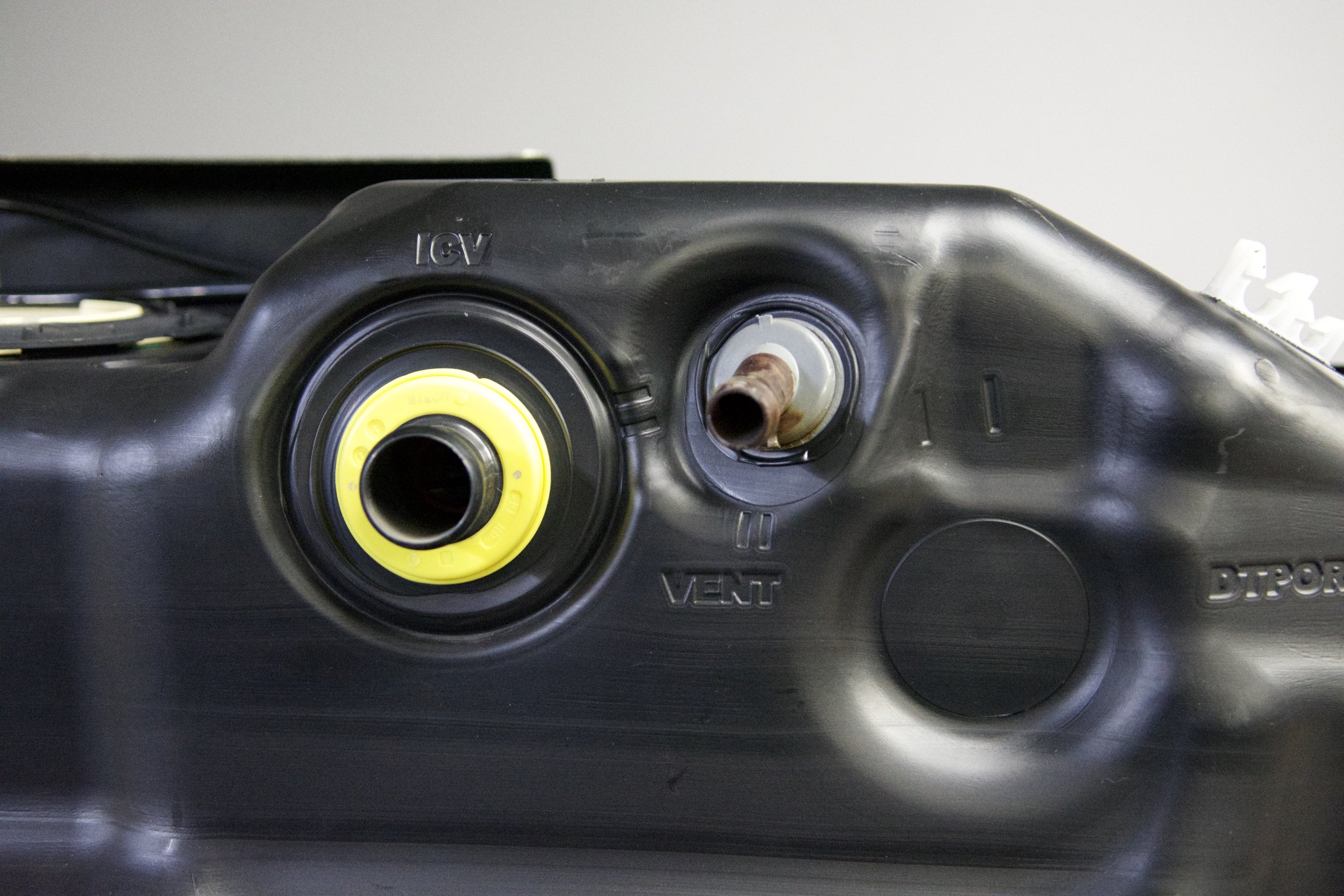 OEM Ford Midship Fuel Tank PC3Z-9002-A for F-350 F-550 Super Duty