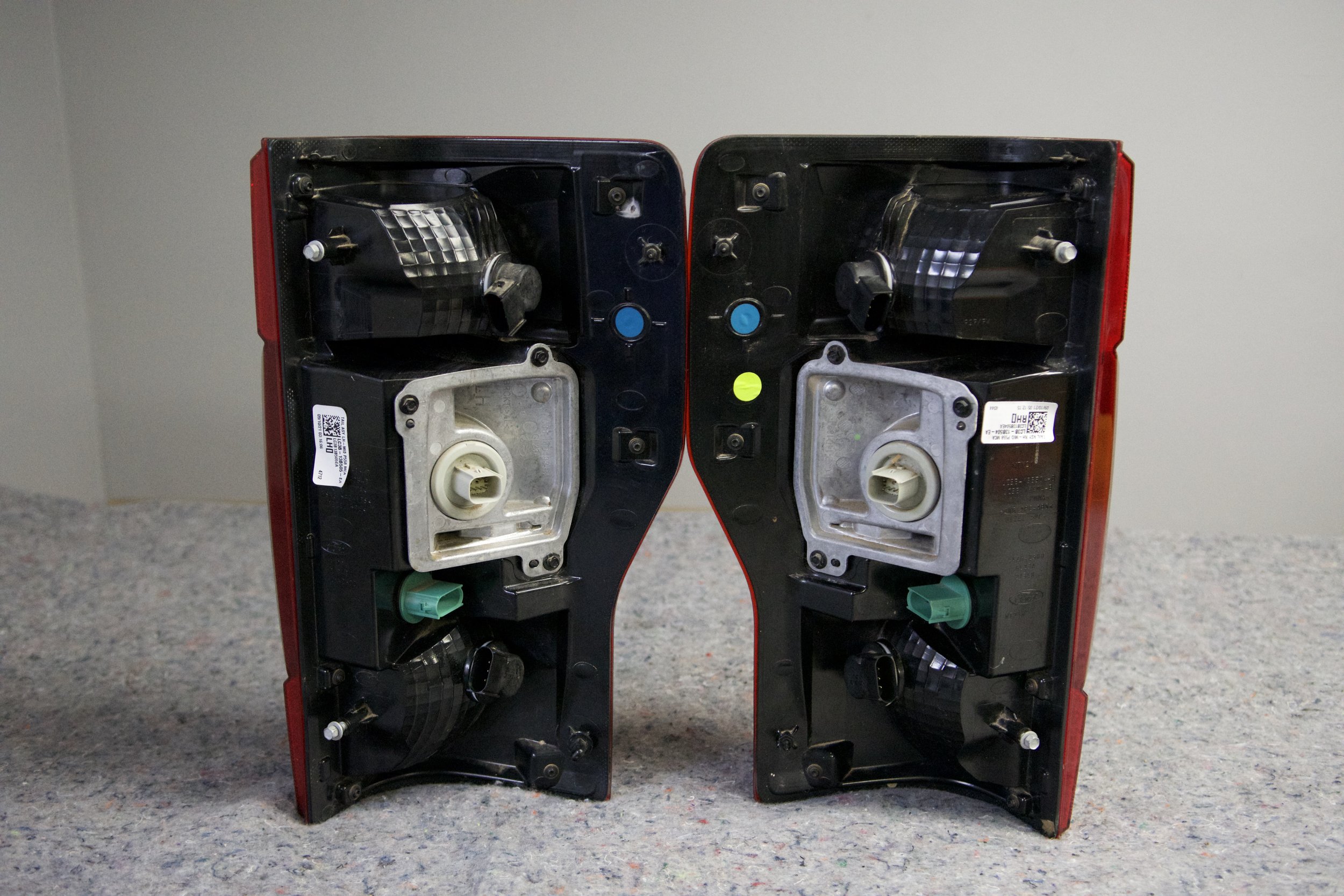 OEM 2020–2022 Ford F-250/F-350 LH Driver Halogen Tail Light with BLIS – SB#2610