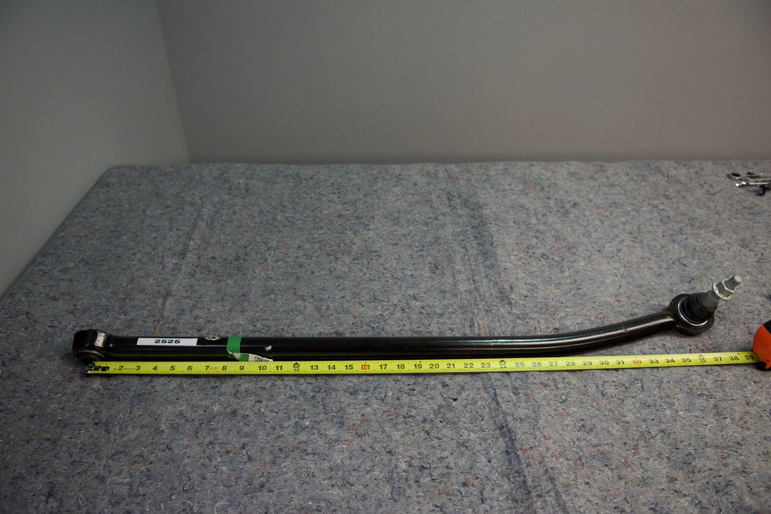 OEM 2020–2024 Ford F-250/F-350 Track Bar – Super Duty Suspension Alignment Component