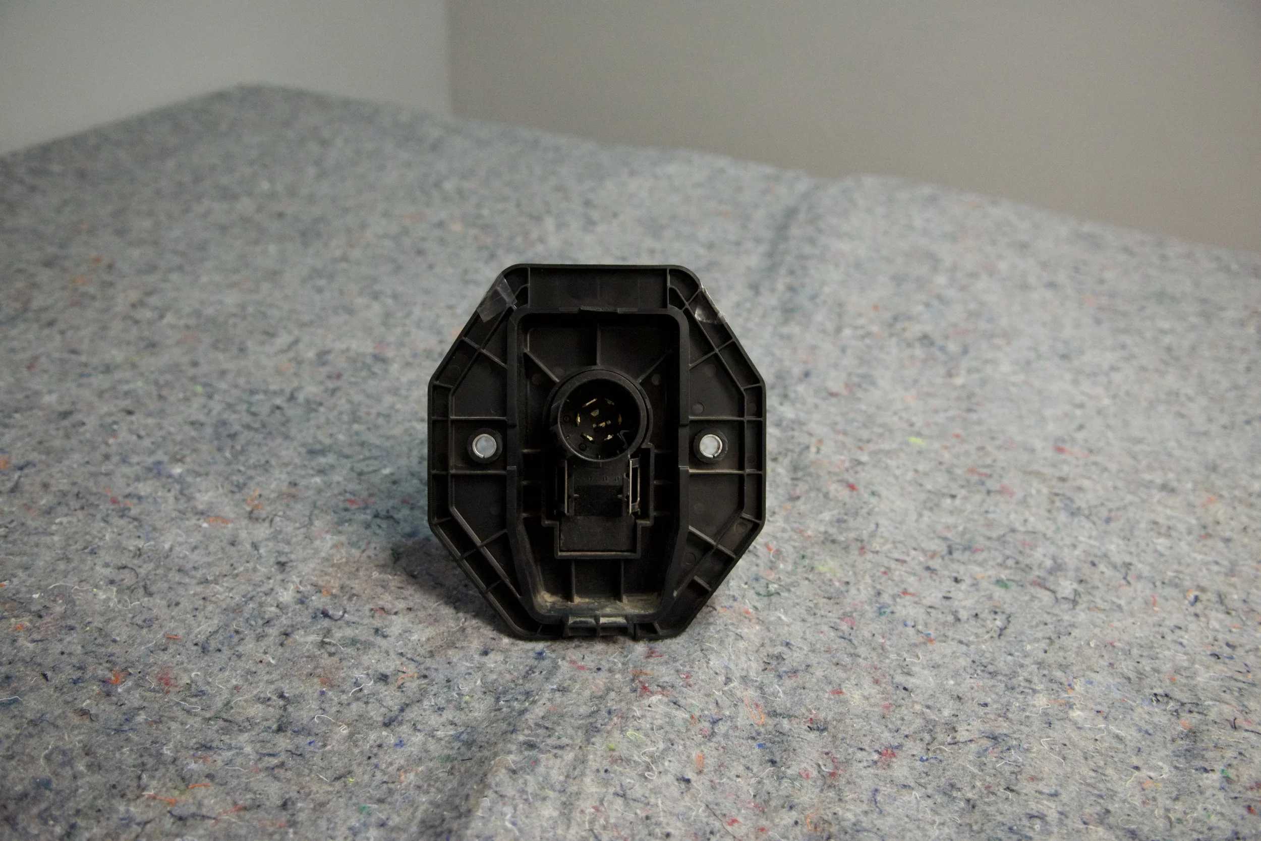 OEM Ford Super Duty Bed Mount 7 Pin / 4 Pin Connector (2017–2025)