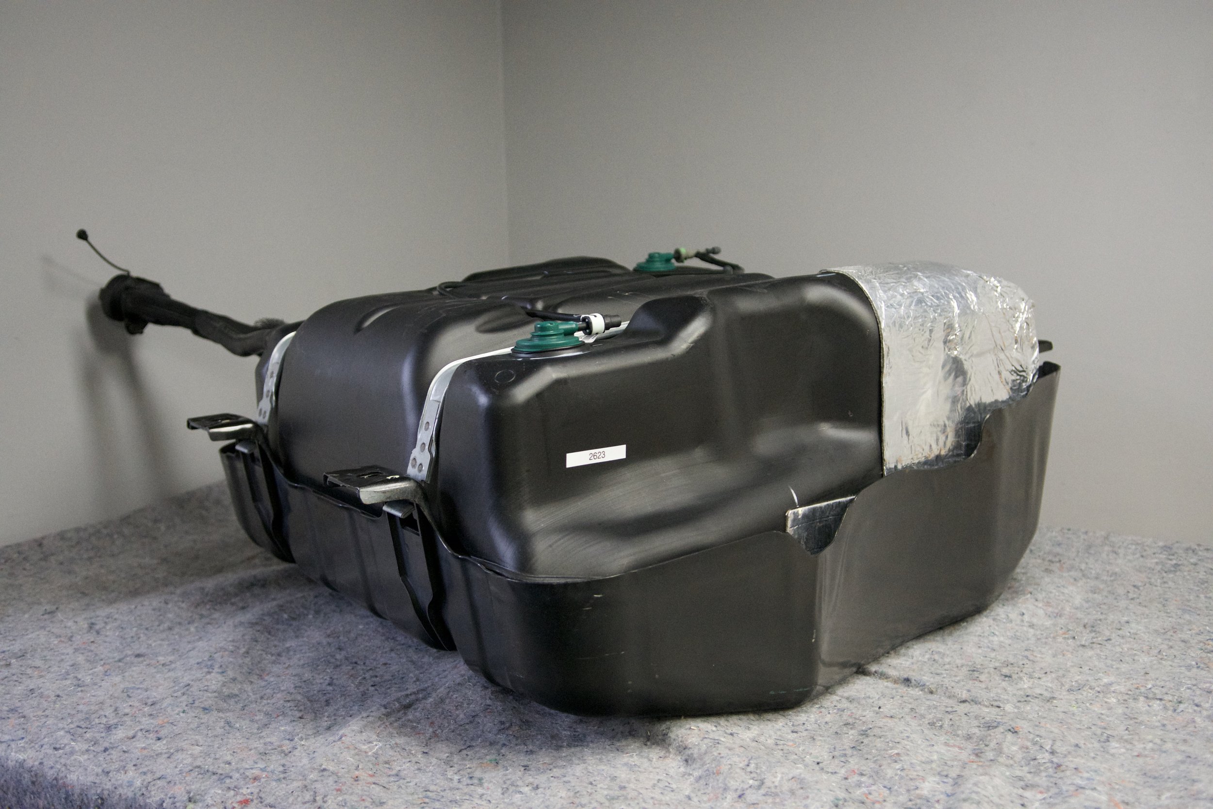 OEM Ford AFT Fuel Tank LC34-9K007-GE for F-350 F-550 Super Duty