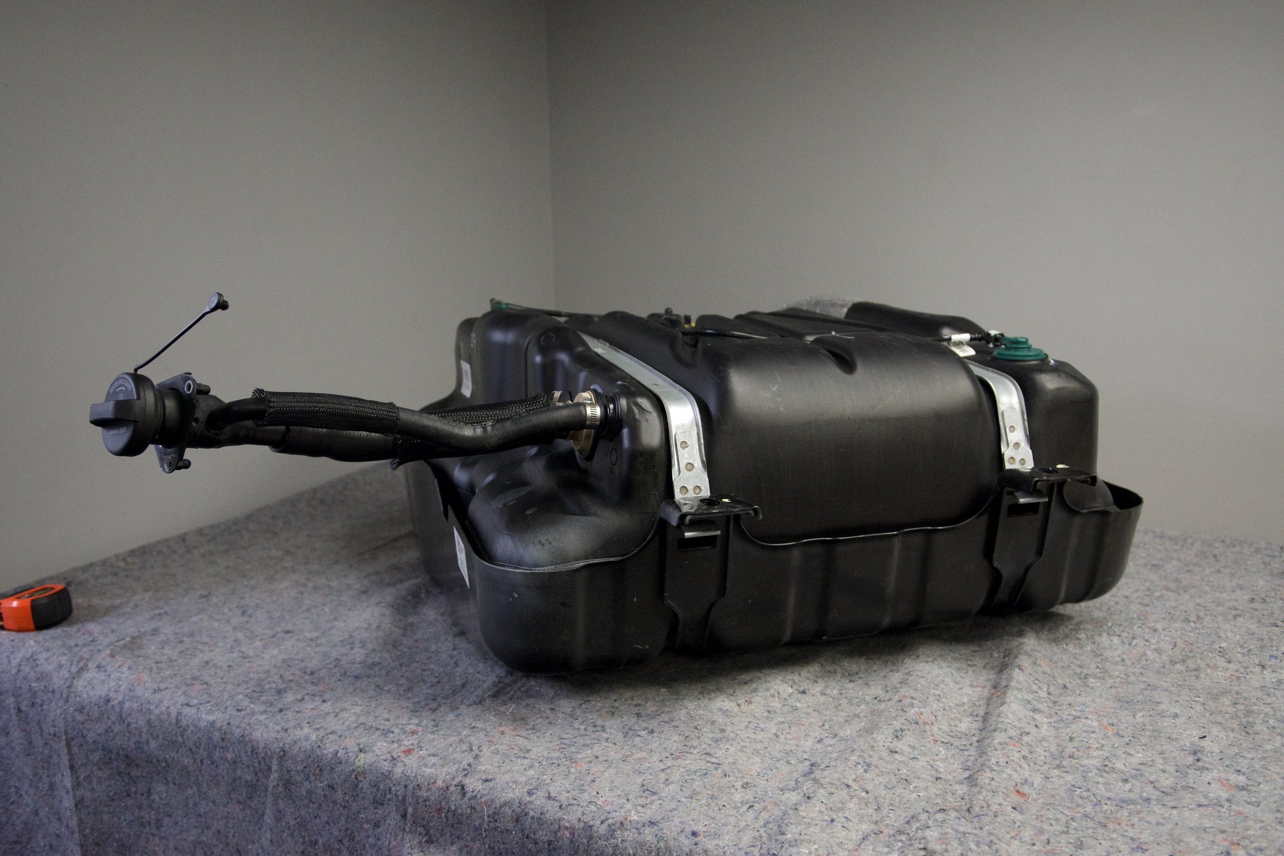 OEM Ford AFT Fuel Tank LC34-9K007-GE for F-350 F-550 Super Duty