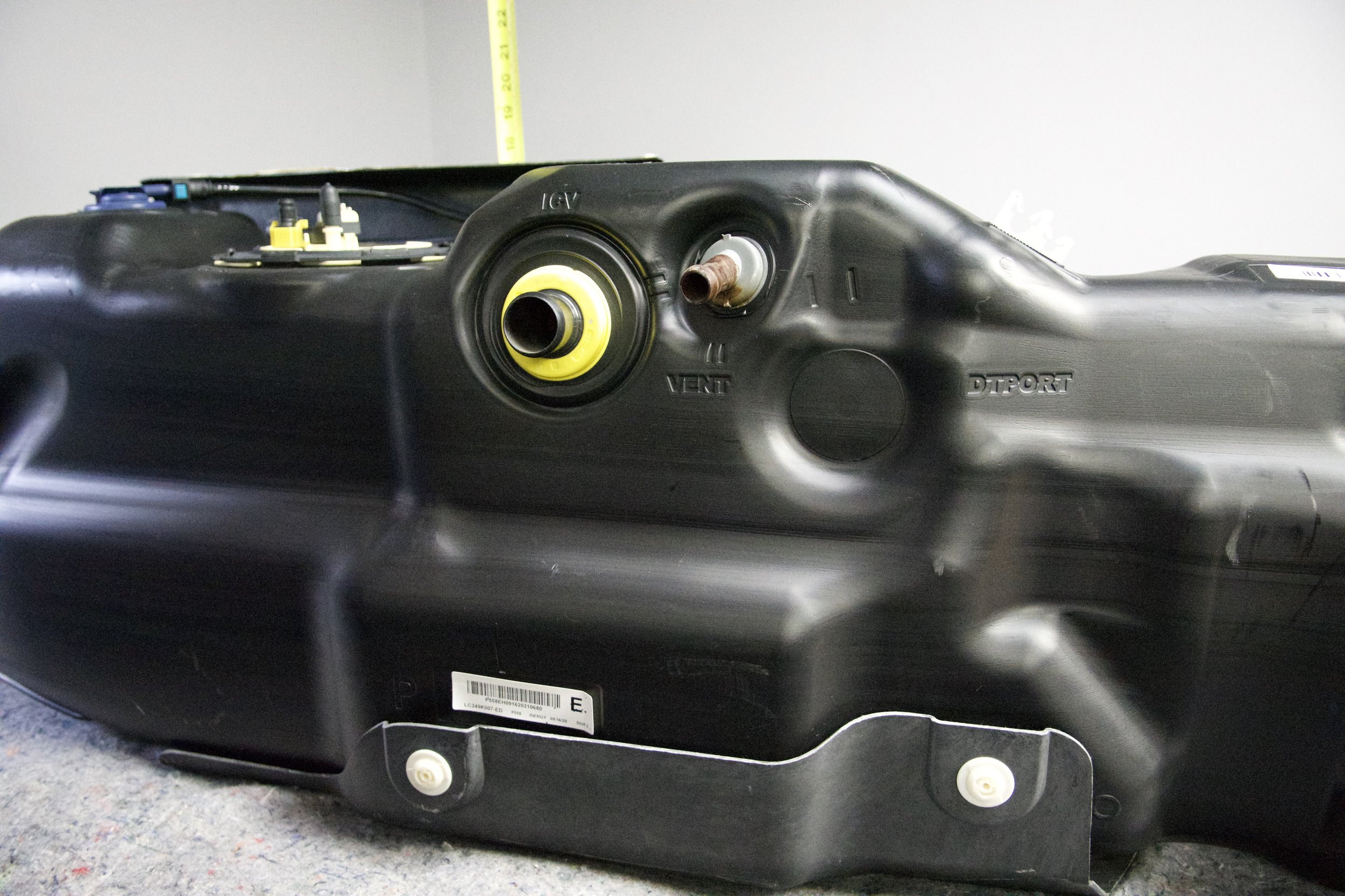 OEM Ford Midship Fuel Tank PC3Z-9002-A for F-350 F-550 Super Duty