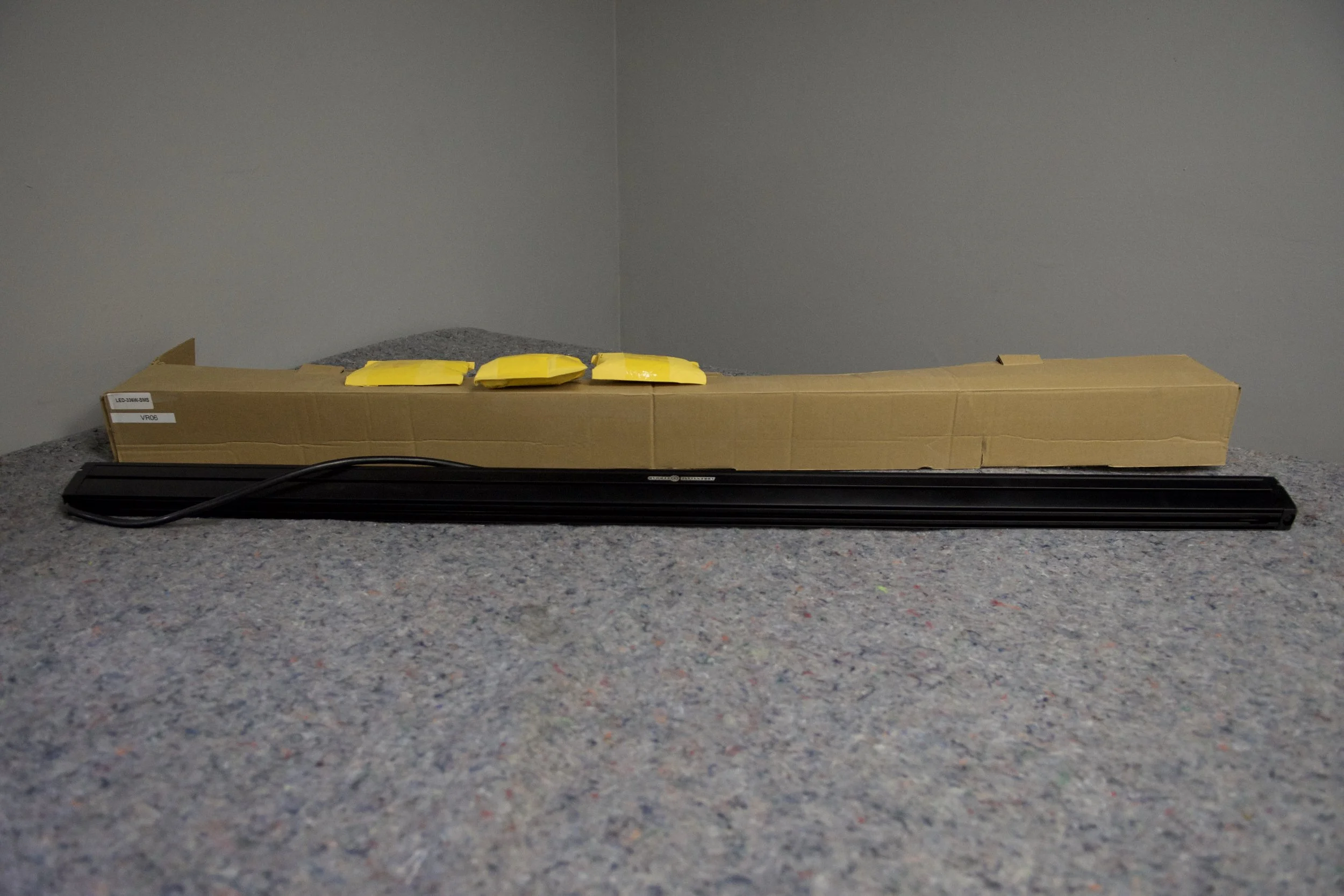 52 inch LED light bar with mounting brackets