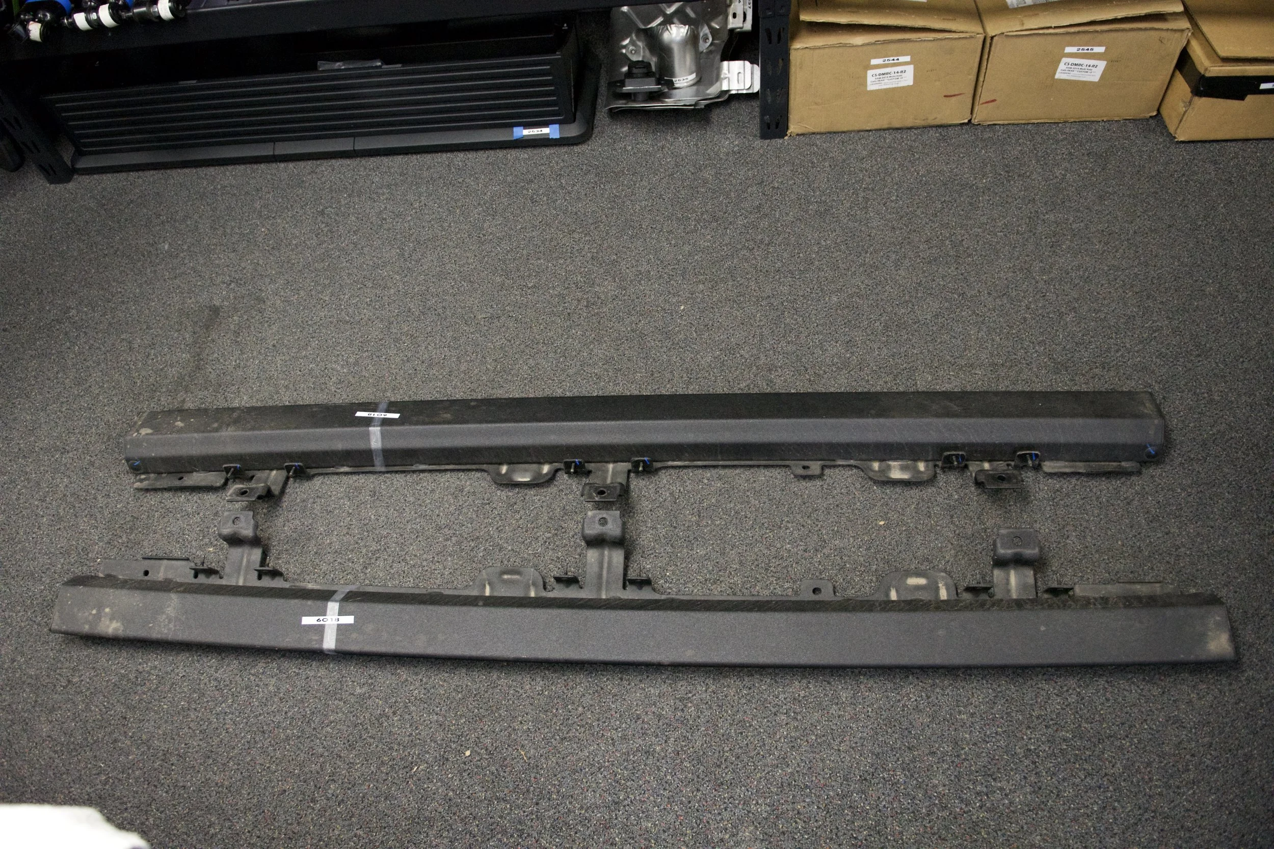 OEM Ford Bronco 6G 4-Door Rock Sliders – Take-off set displayed side by side