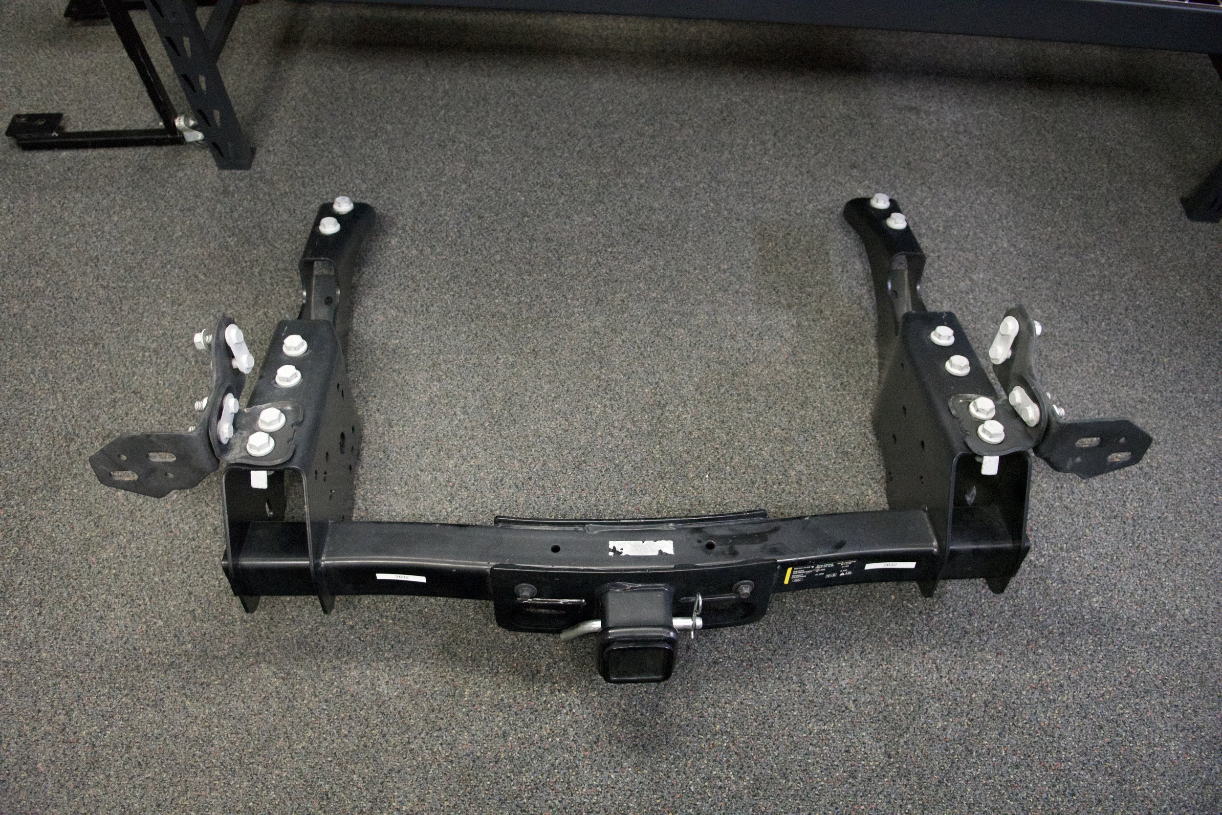 t Ford Class V Trailer Hitch Receiver LC3Z-17D826-D V-5 rating label 21,200 lbs