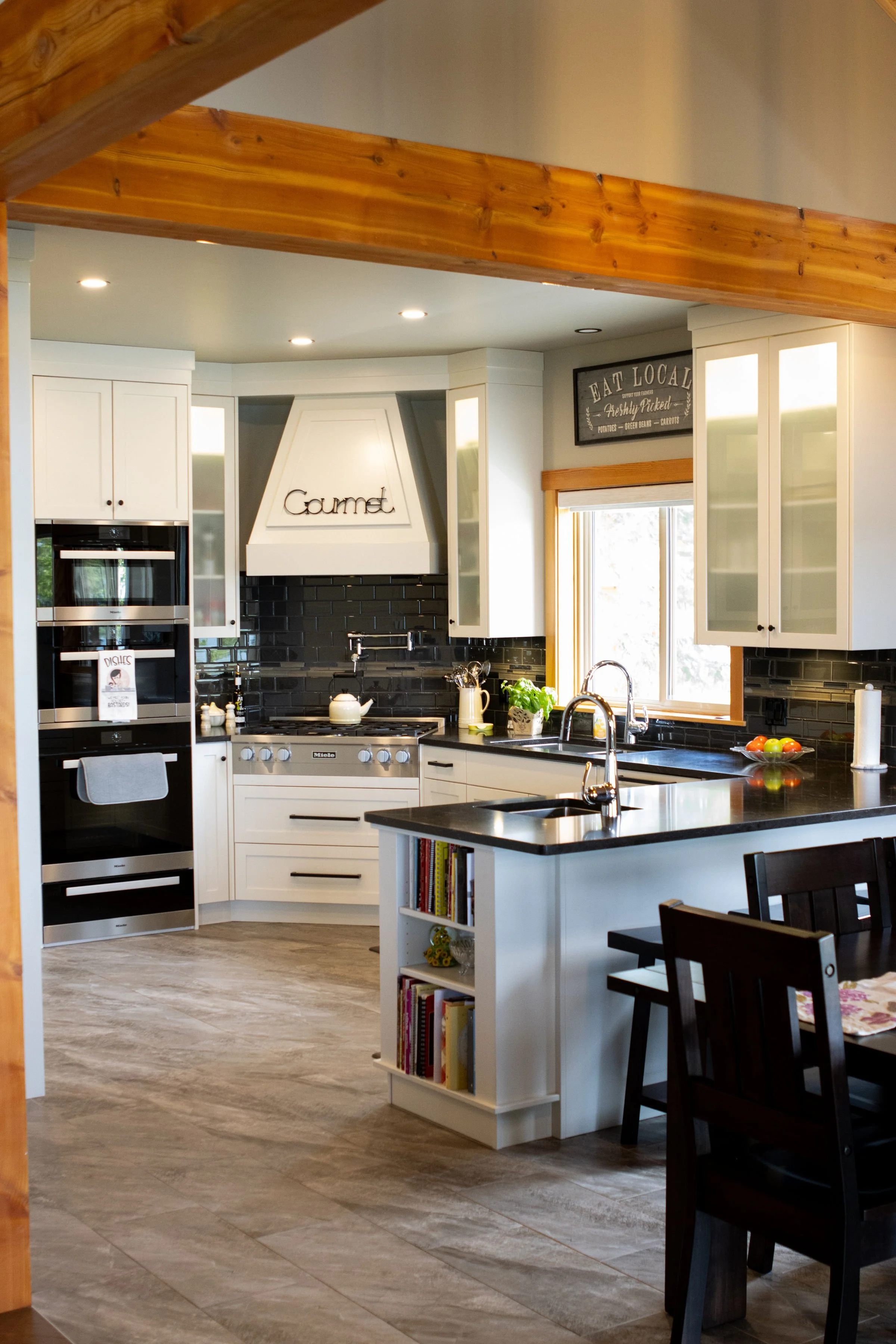 Custom Wilderness Homes BC - 100 Mile House Contractor - Interior Kitchen Design