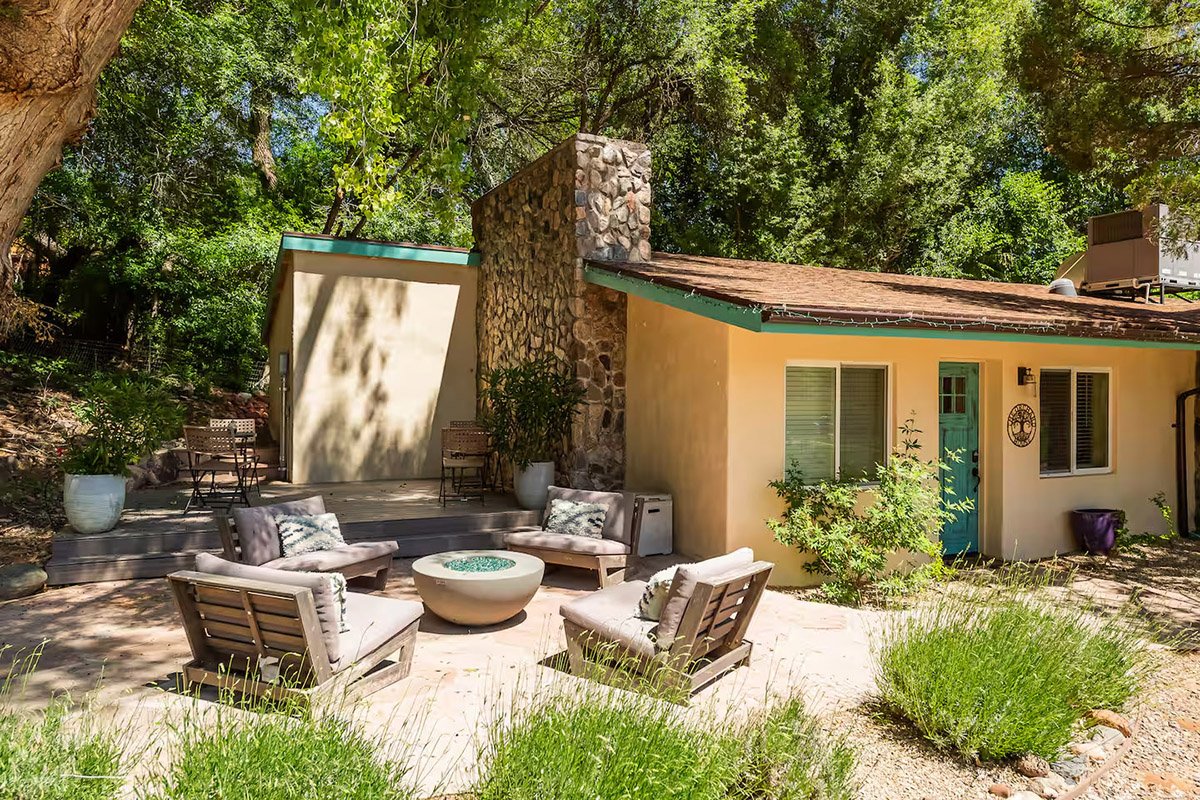 Fire-Pit-at-The-Orchard-House.jpg