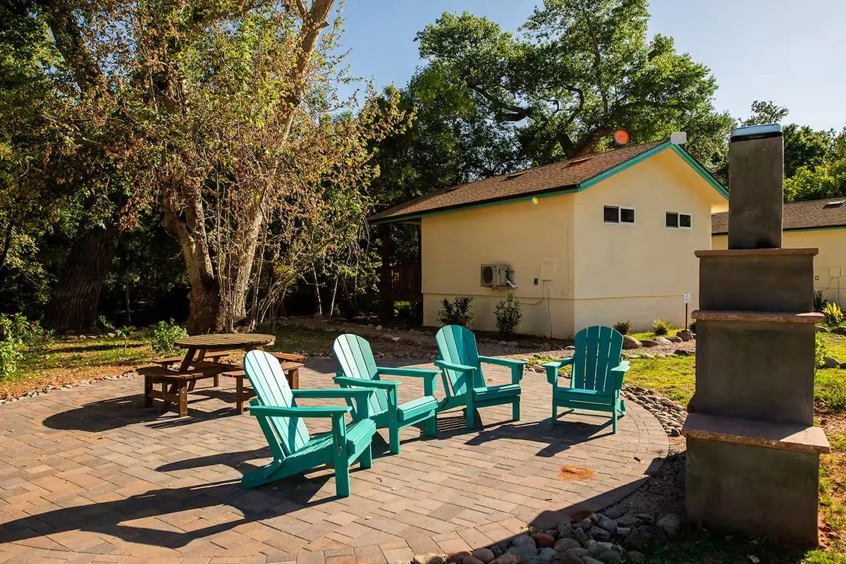 Glamping-Ground-Patio-and-Fireplace-1.jpg
