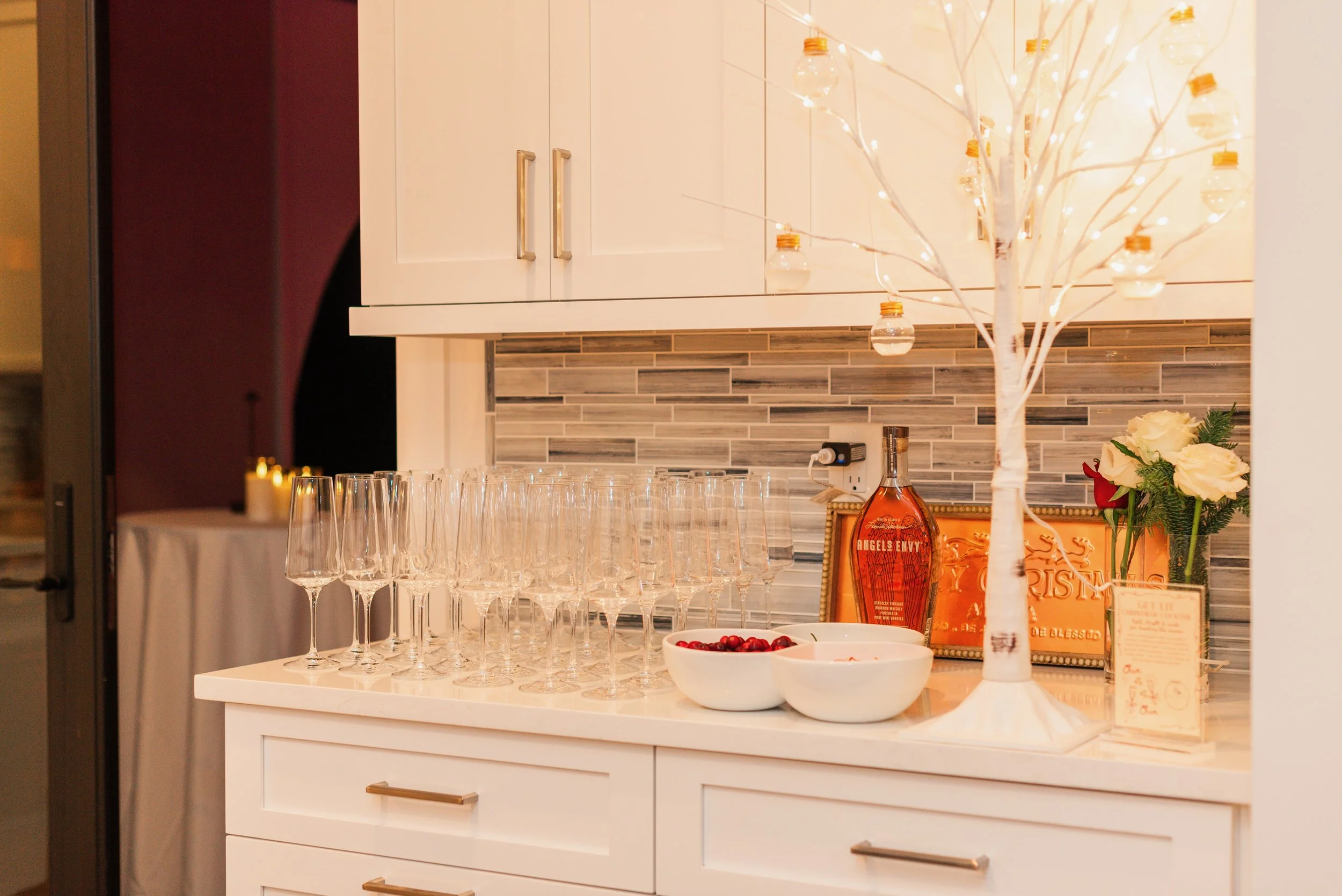 Black Fig & Collection Champange Bar 32081.jpeg