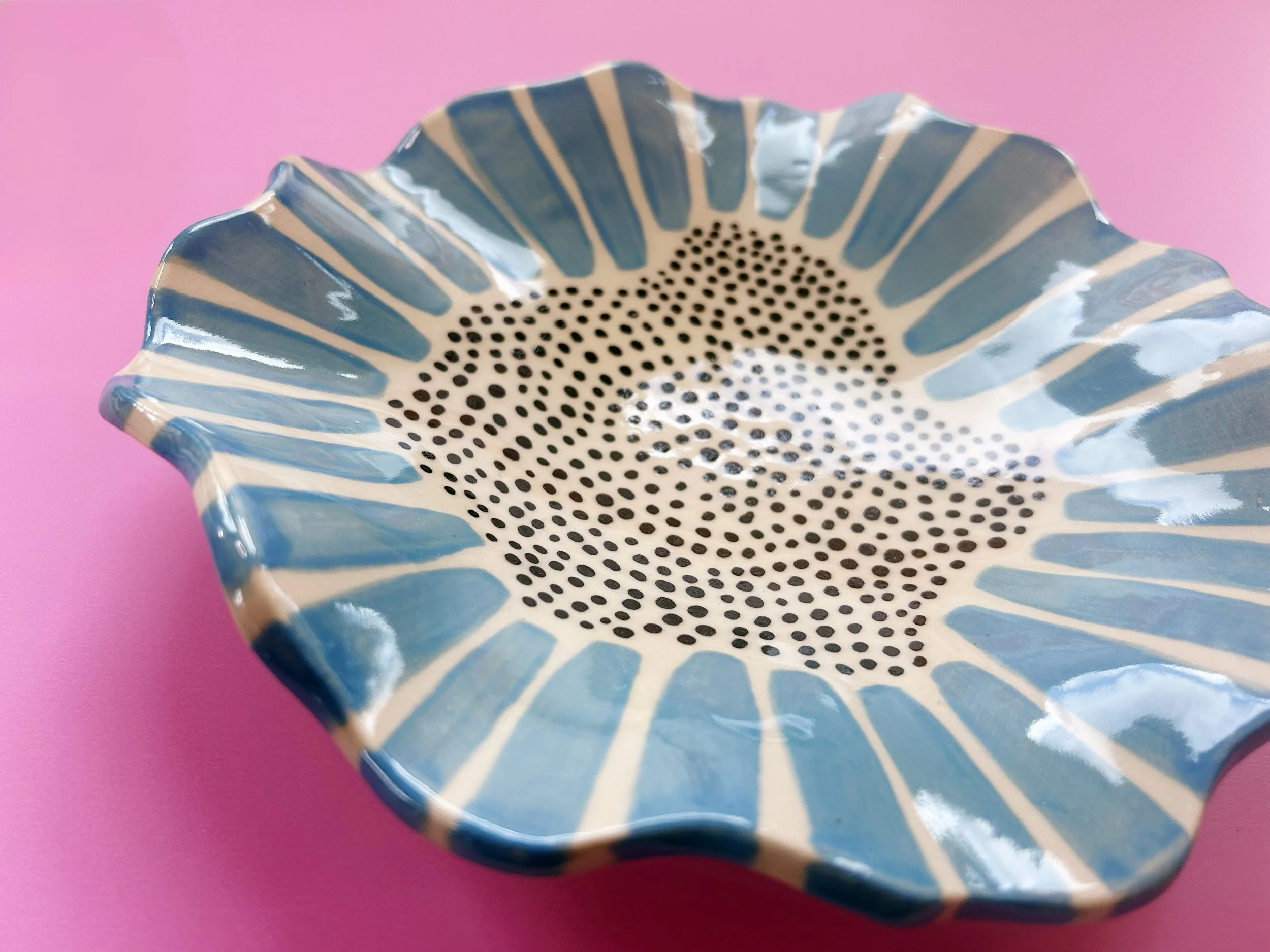 11.3 wavy blue stripe dish.jpg