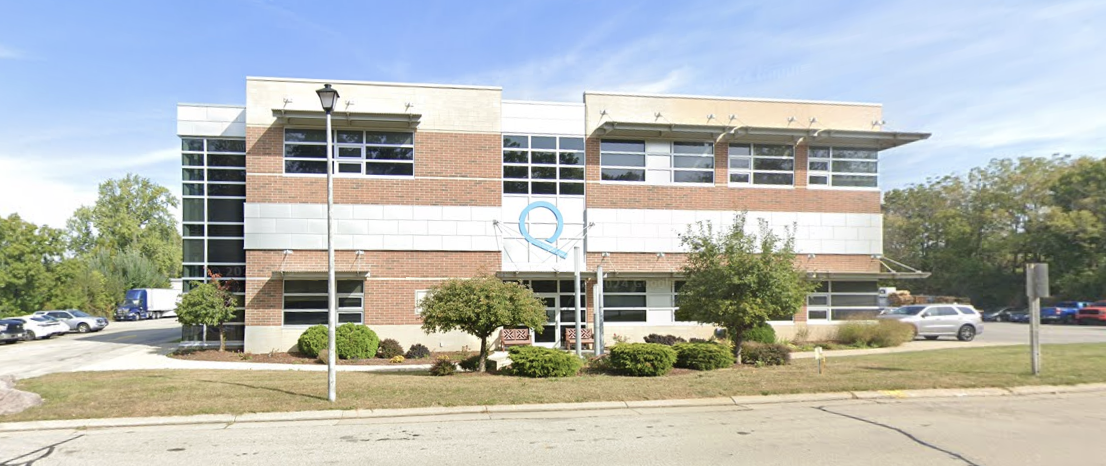 930 ARMOUR ROAD (OCONOMOWOC, WI)