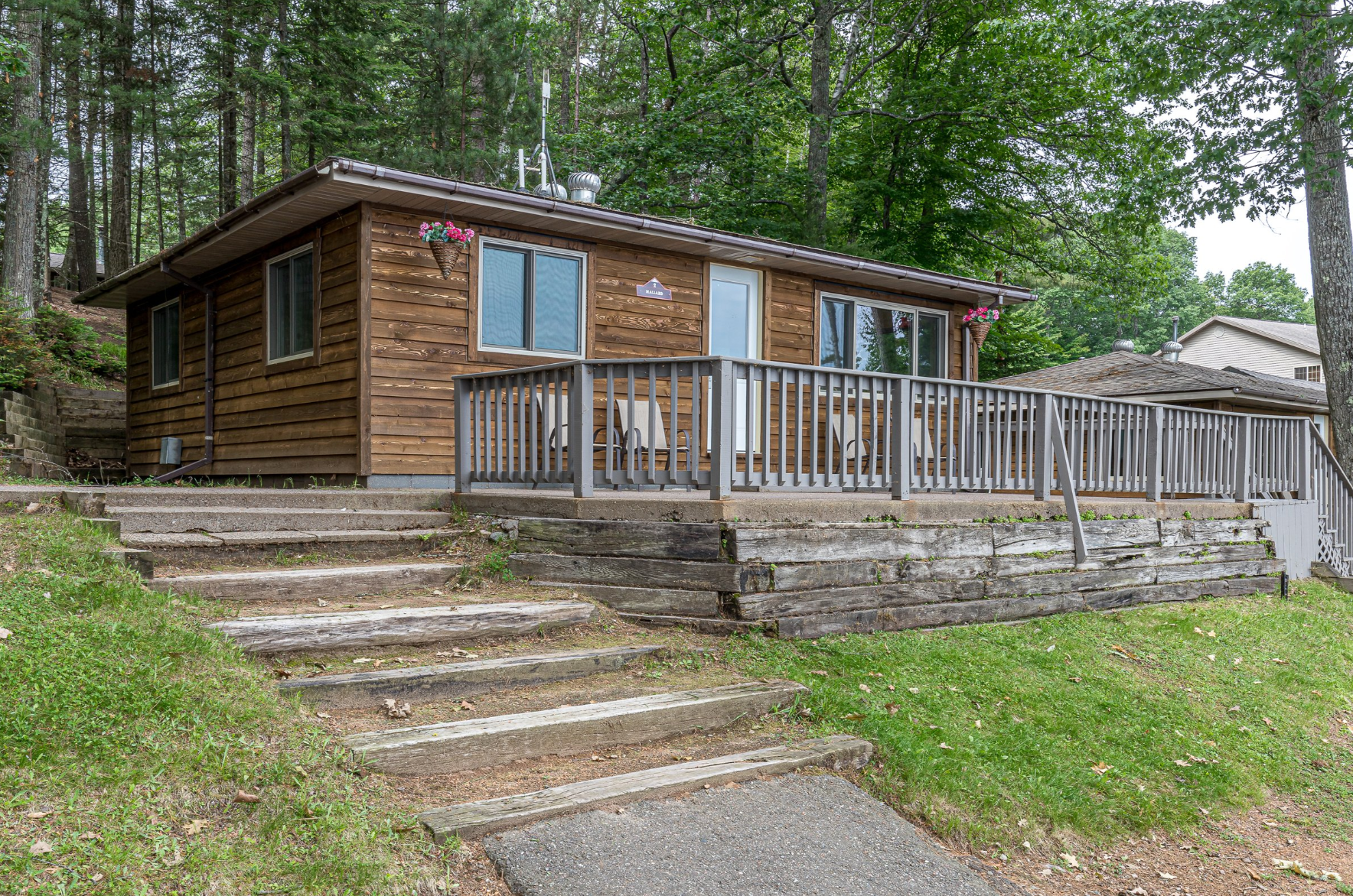 BLACK BEAR LODGE (GERMAIN, WI)