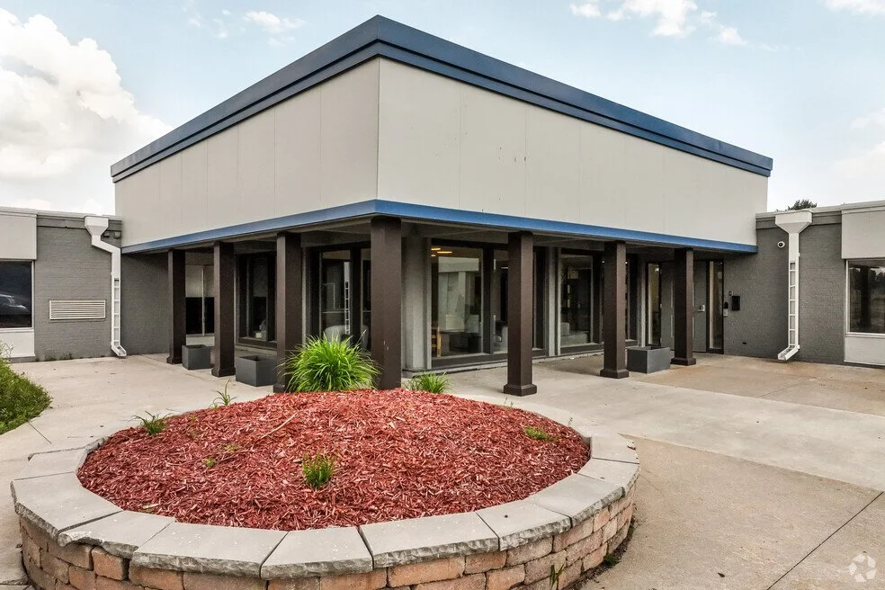 BANTR WESTON (WESTON, WI)