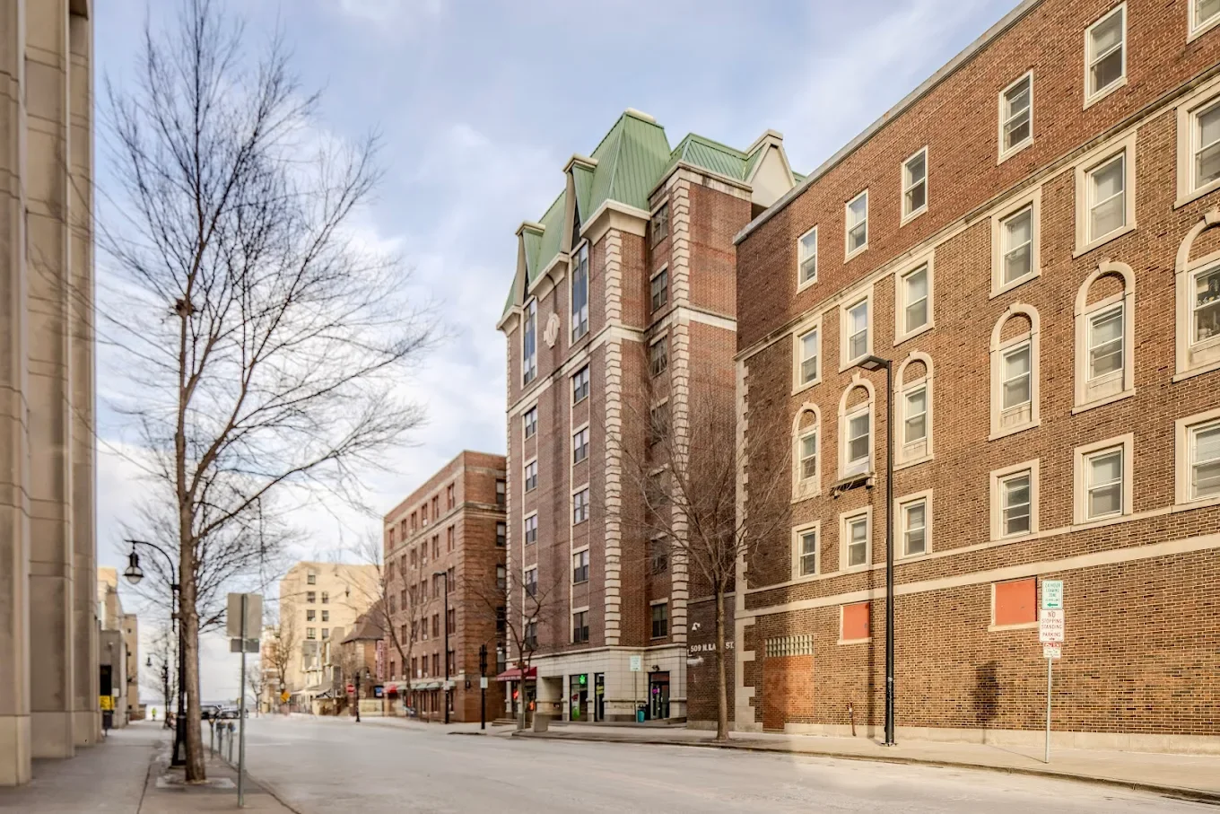 THE COLLEGIATE (MADISON, WI)
