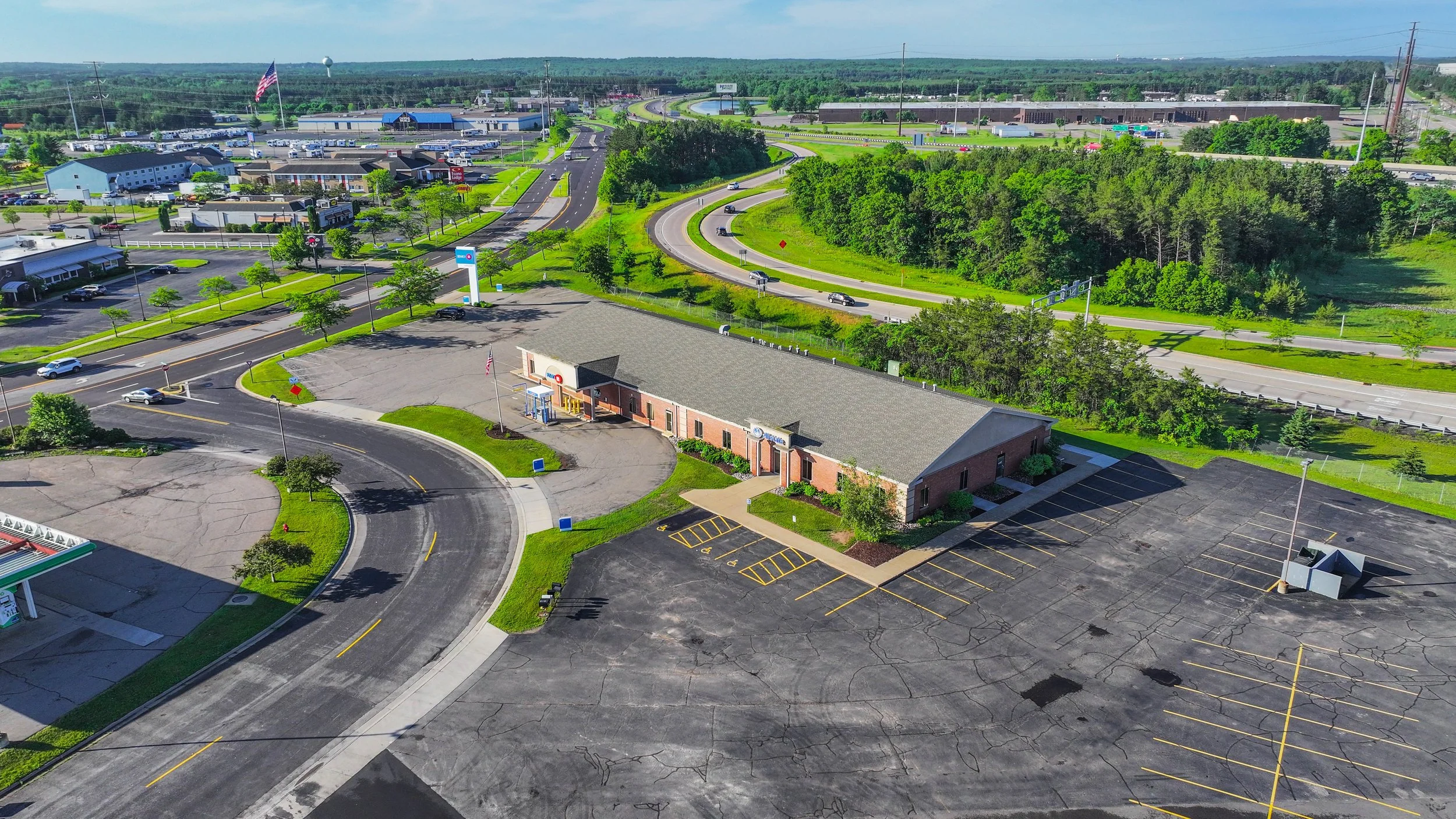 PARK PLAZA (ROTHSCHILD, WI)