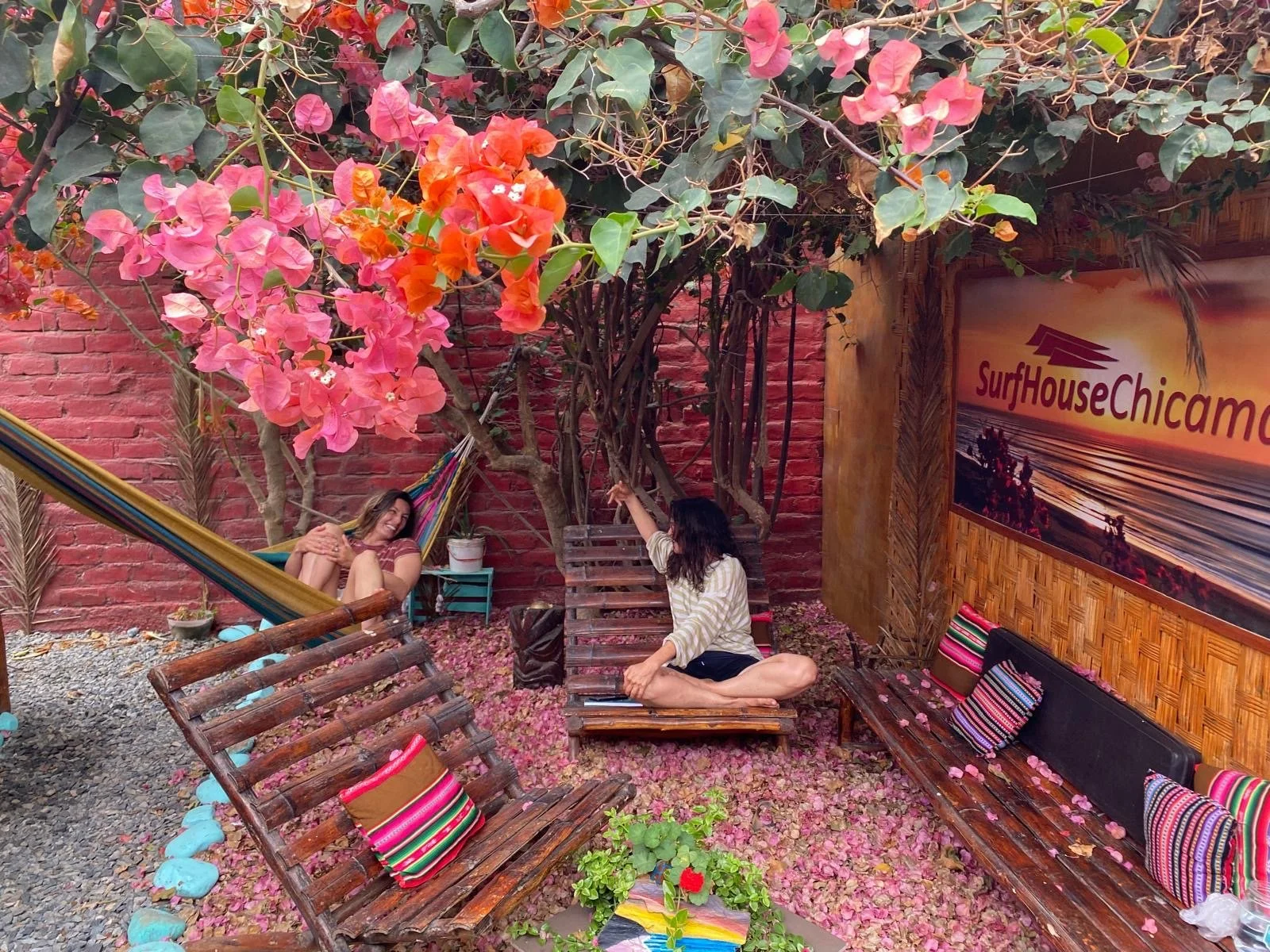 Alojamiento Bungalows en Surf House Chicama