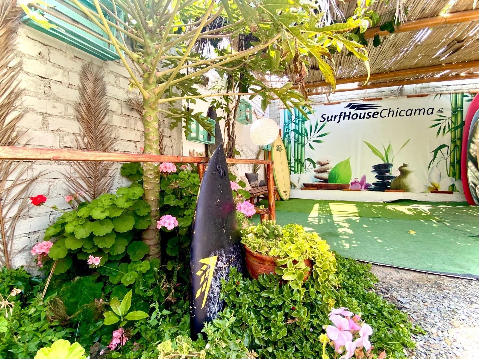 Area multiuso en Surf House Chicama, Peru