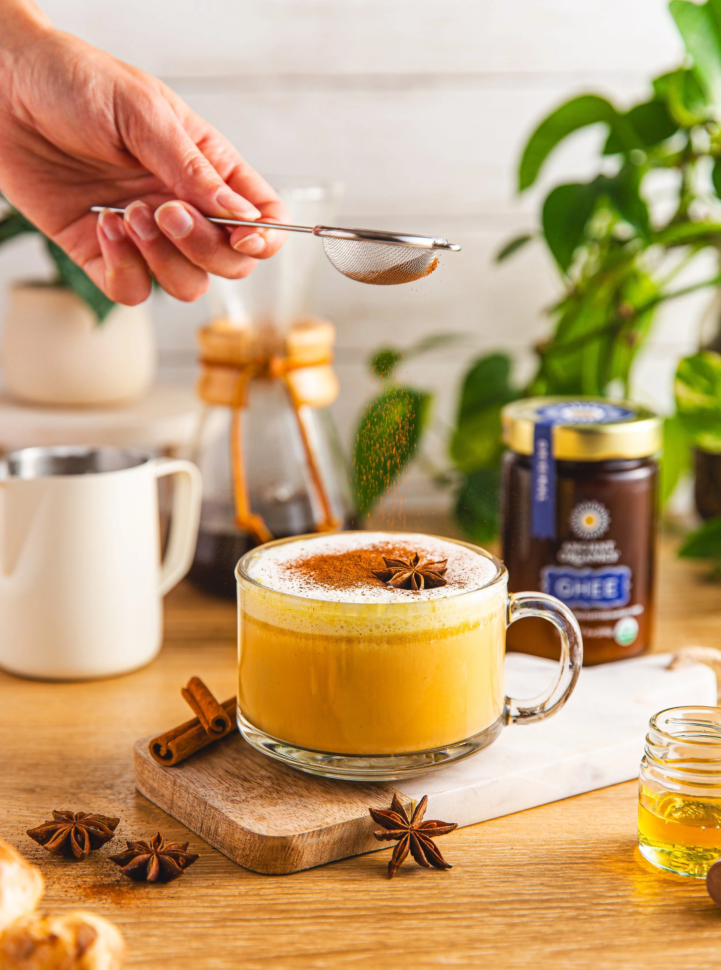 GoldenMilkLatte-3.jpg