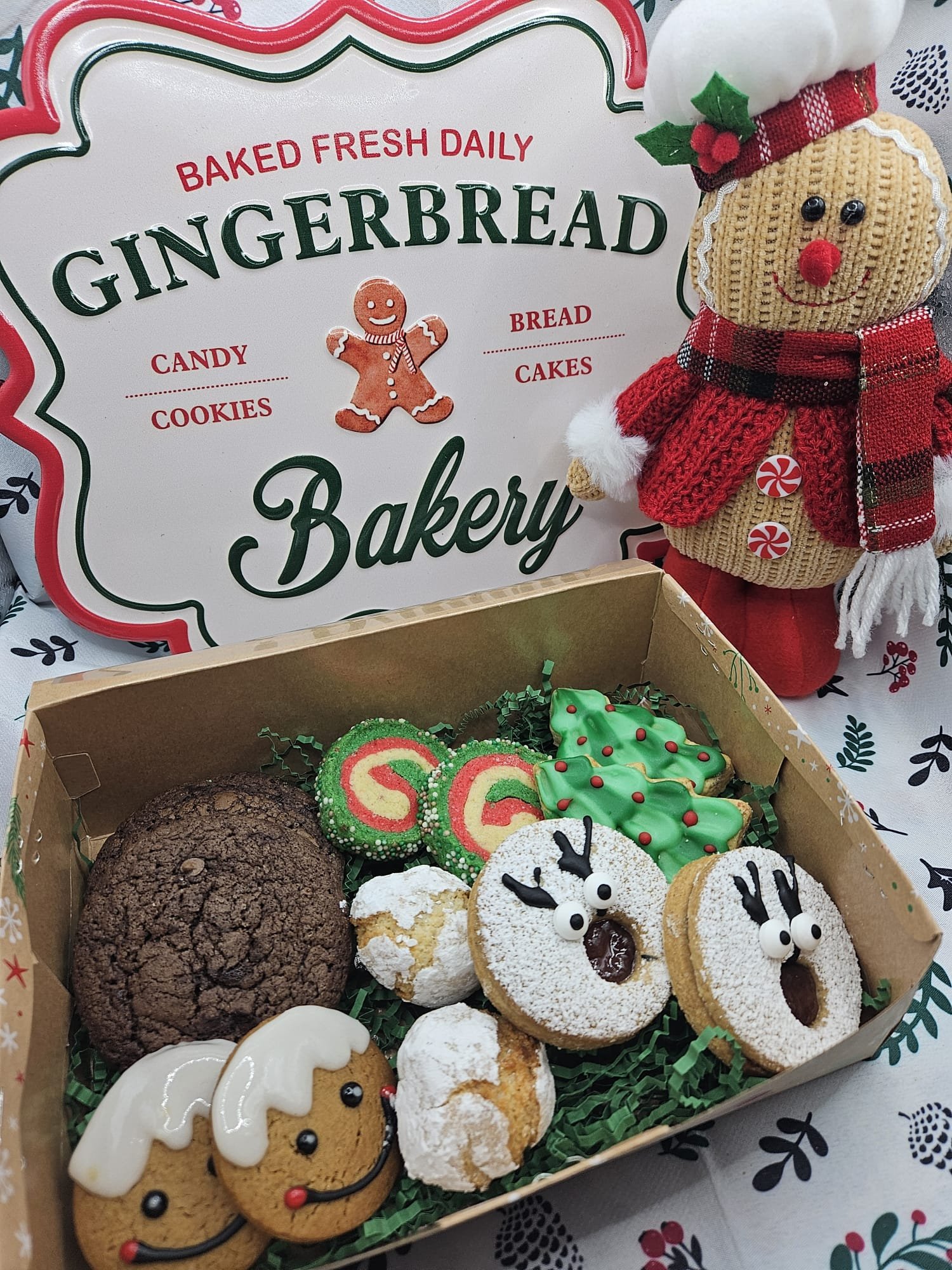 christmas cookie box.jpg