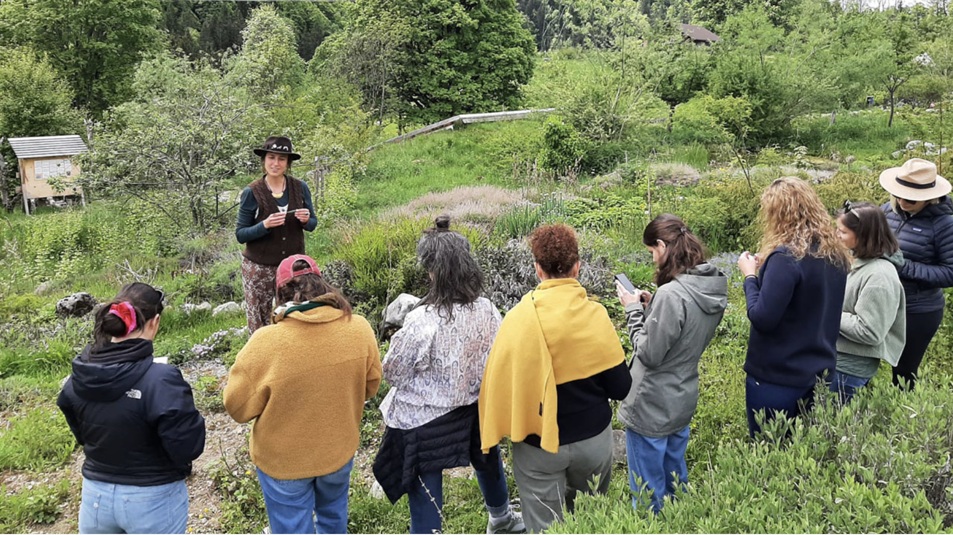 Führung durch die Alpine Permakulturlandschaft Schweibenalp