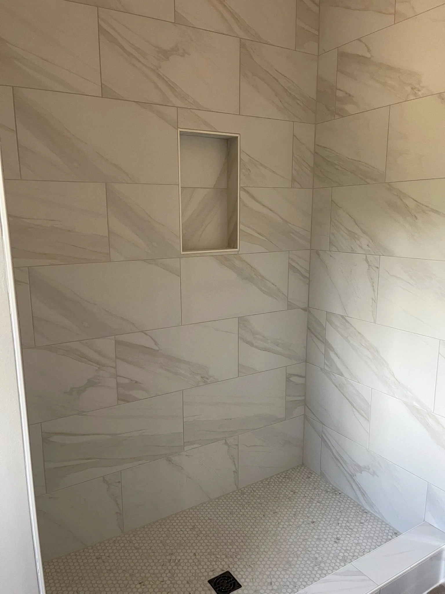 master shower lot 23.jpg