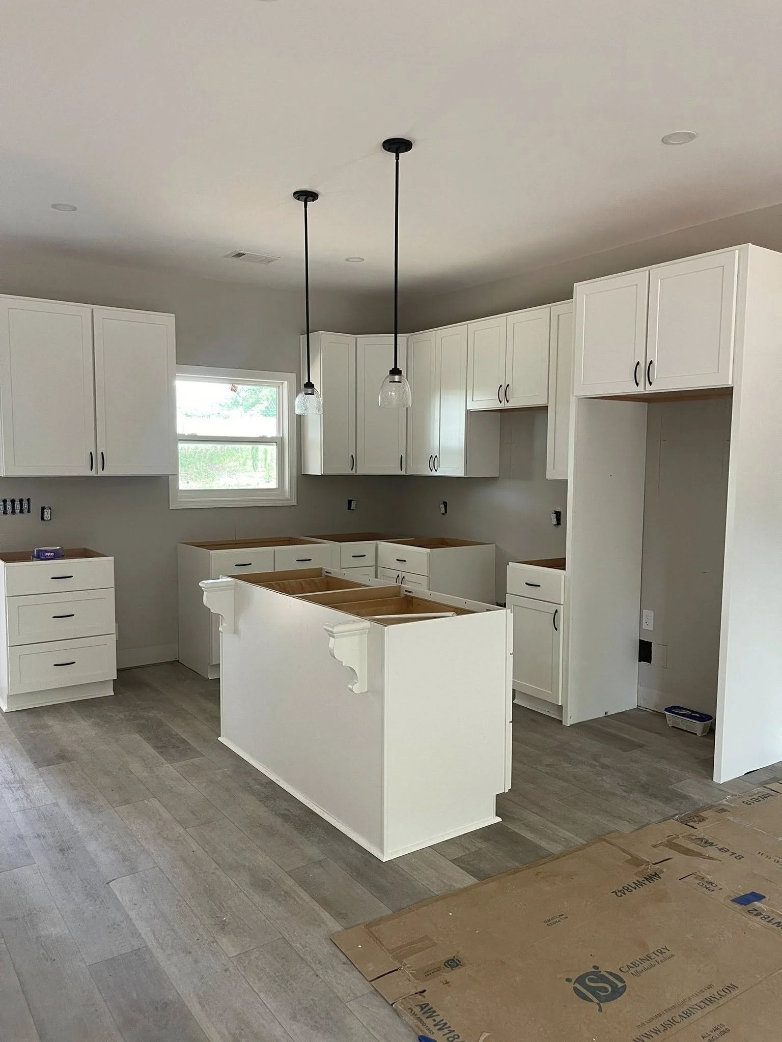 Kitchen lot 21.jpg