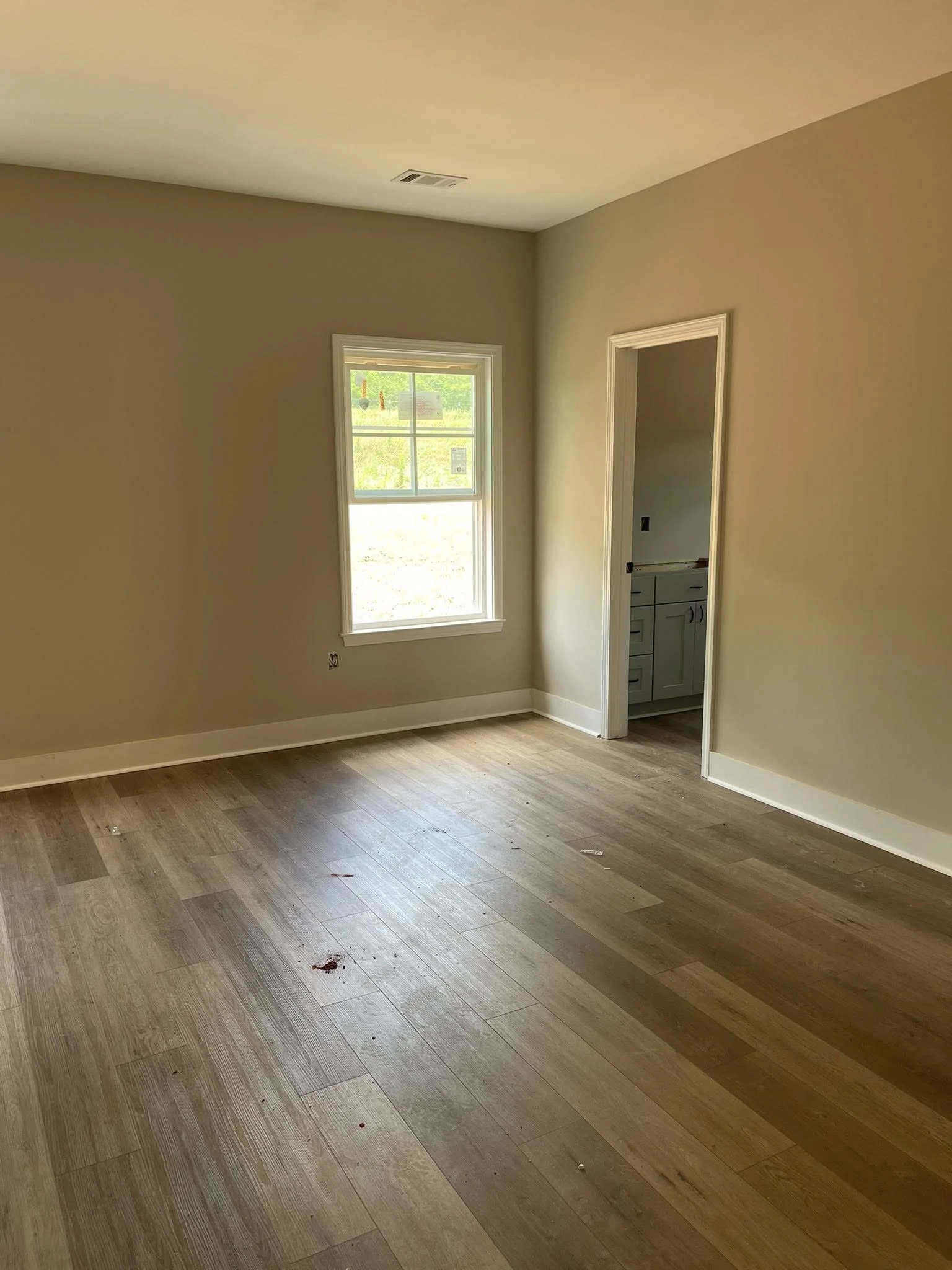 master bedroom lot 23.jpg