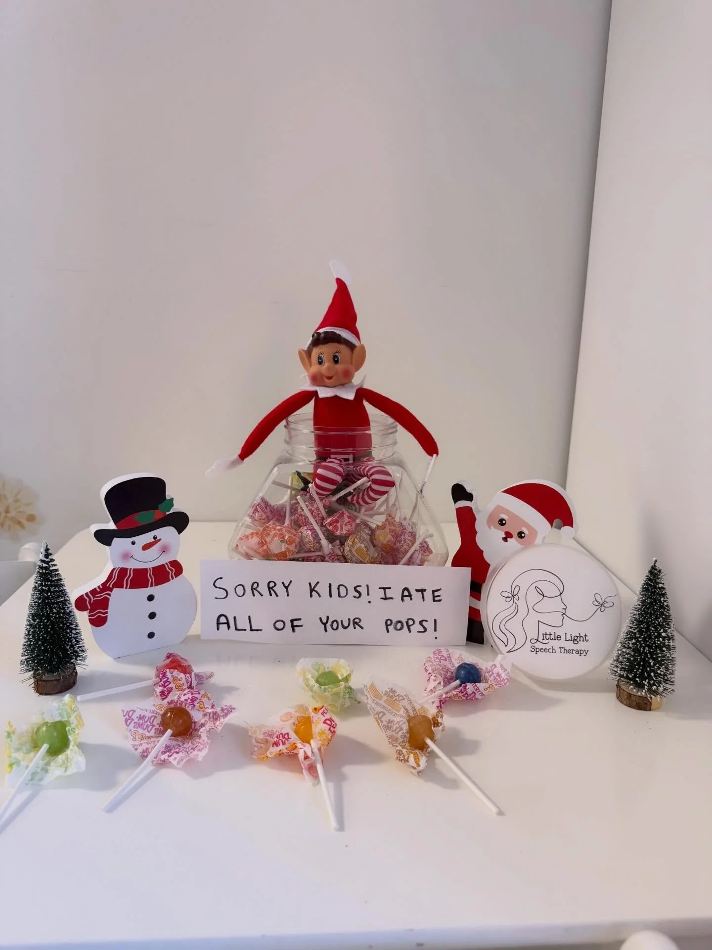 ✨ Our Little Light elf, Screechie, is still on the lookout for good behavior to report back to Santa Claus! 🫢😂 We hope our kids are on their very best behavior! Screechie has been getting into a little mischief himself though... Which picture is yo