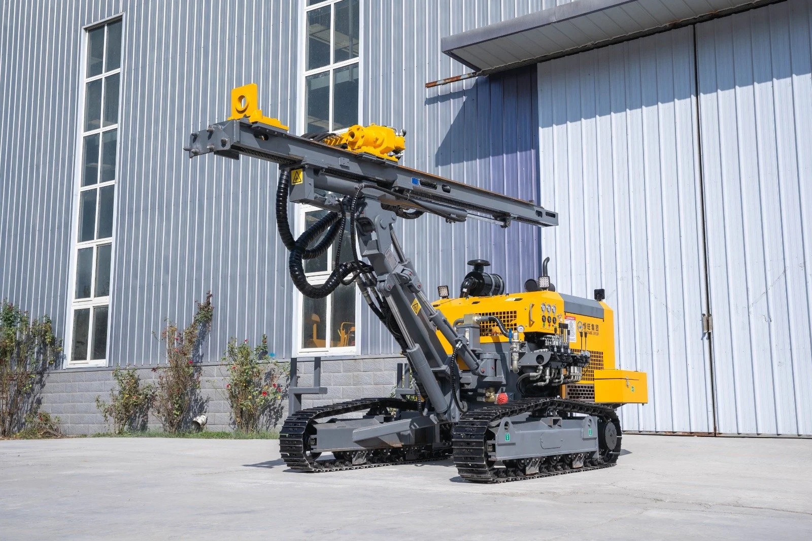 Heavy-Duty Construction Drilling Machine