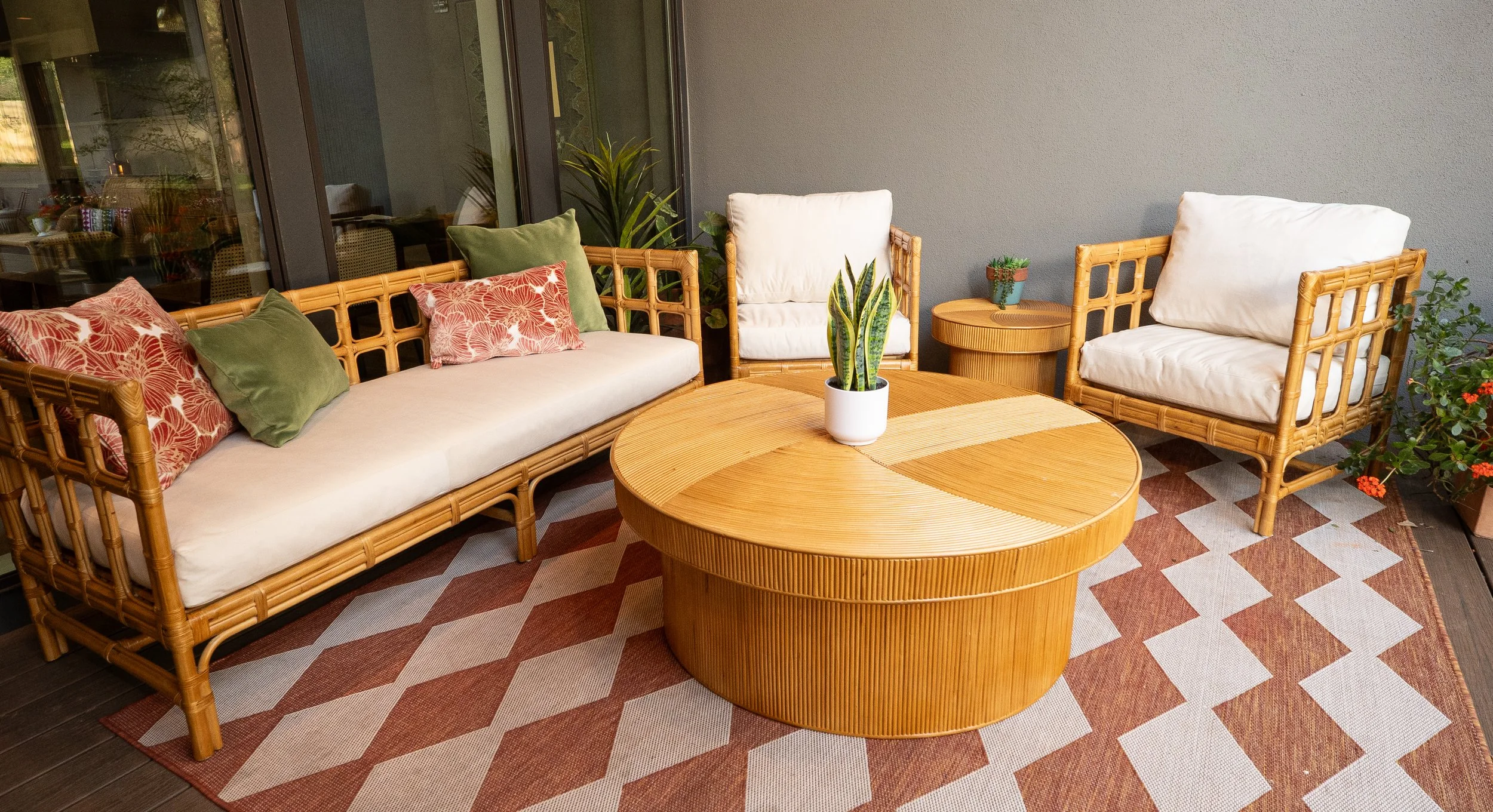 Binh Sofa (Peaceful)