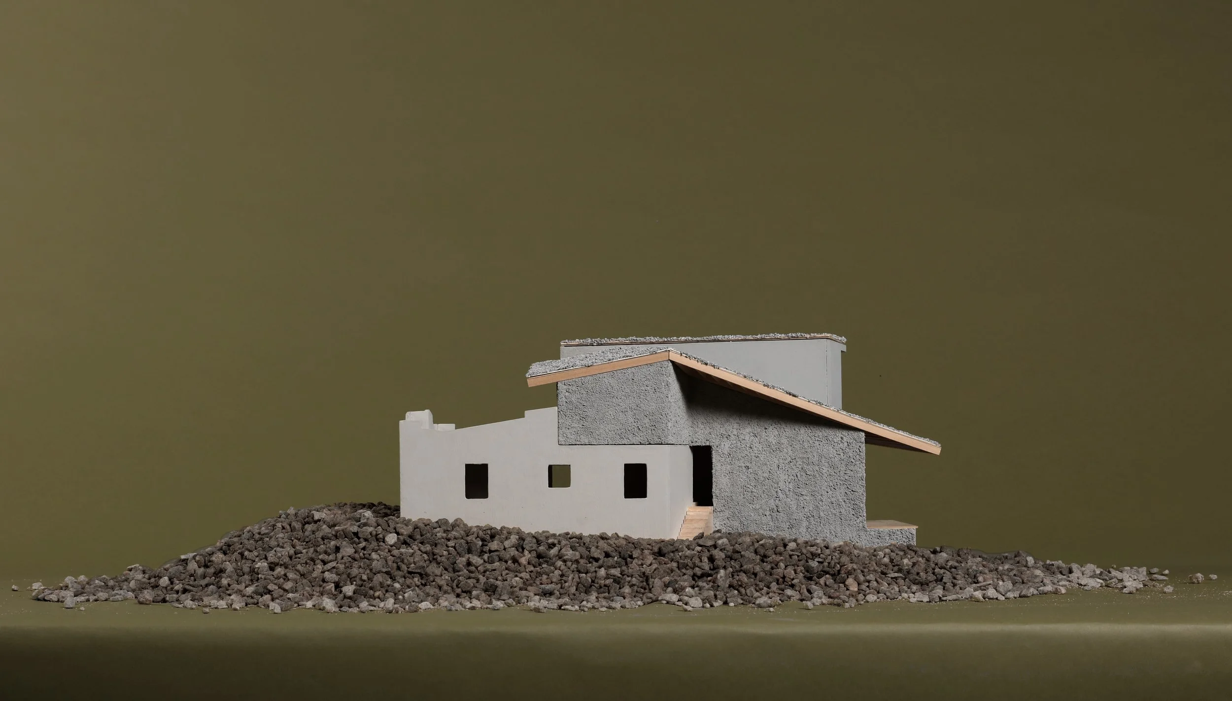Model, Material  Rough House