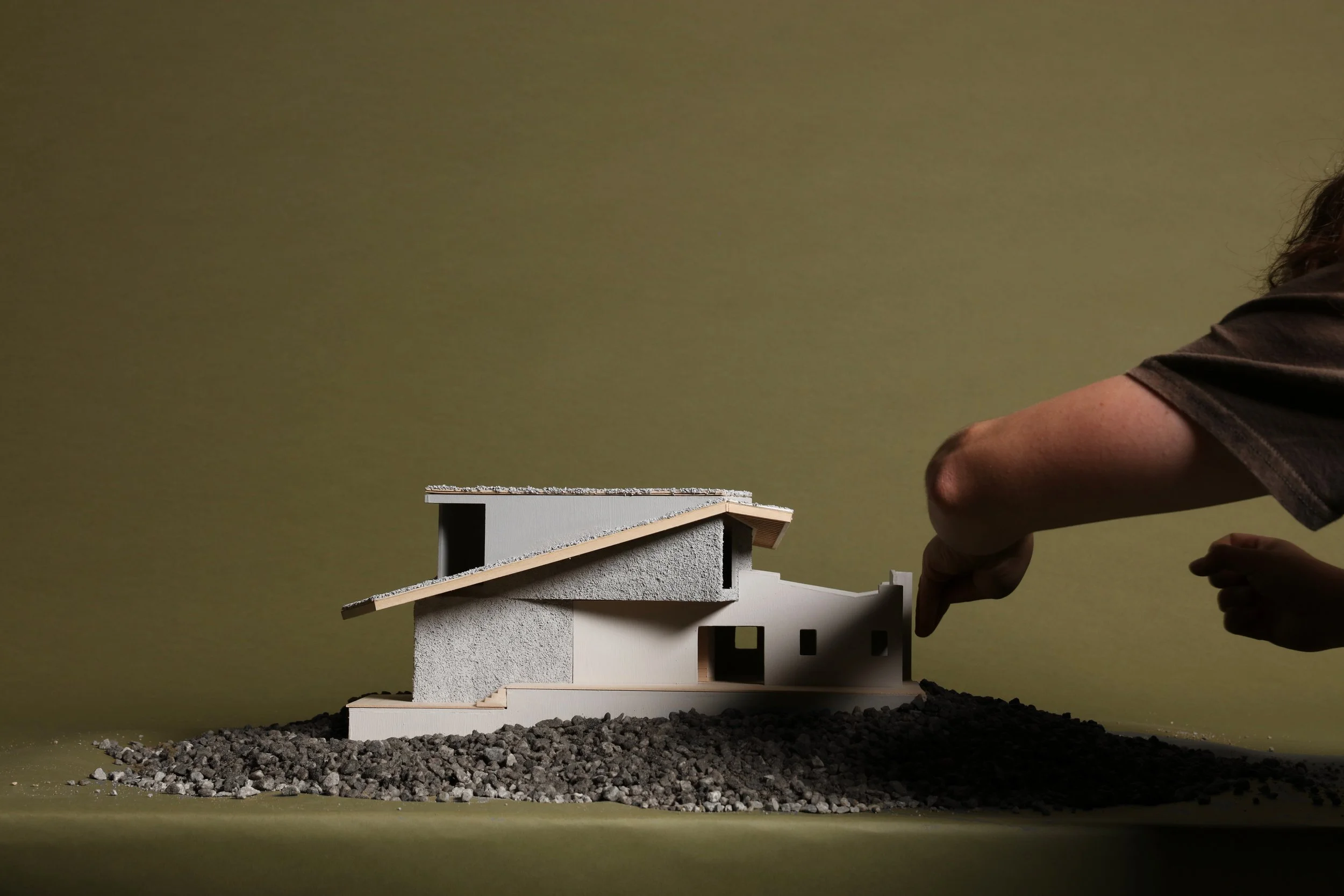 Model, Material  Rough House