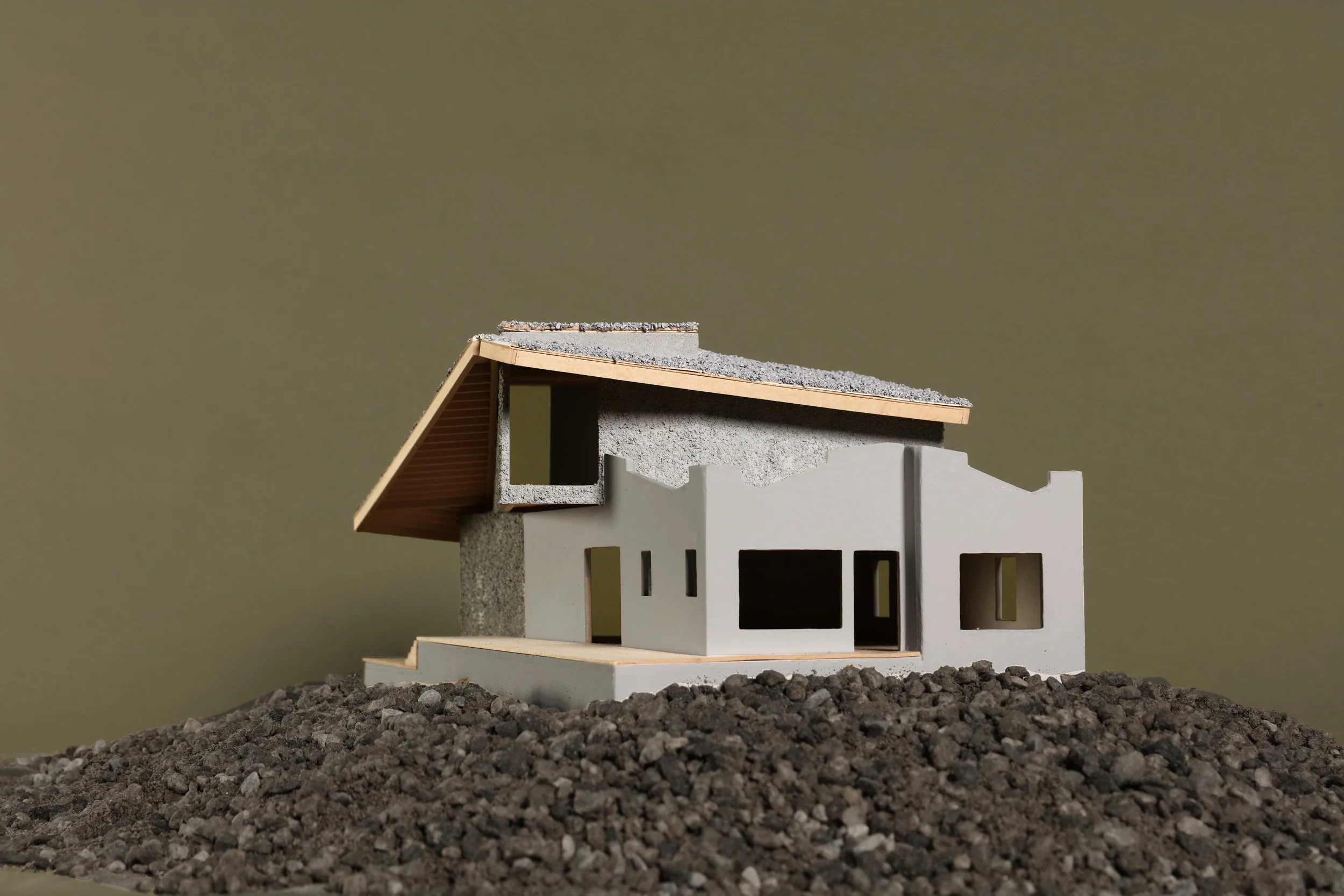 Model, Material  Rough House