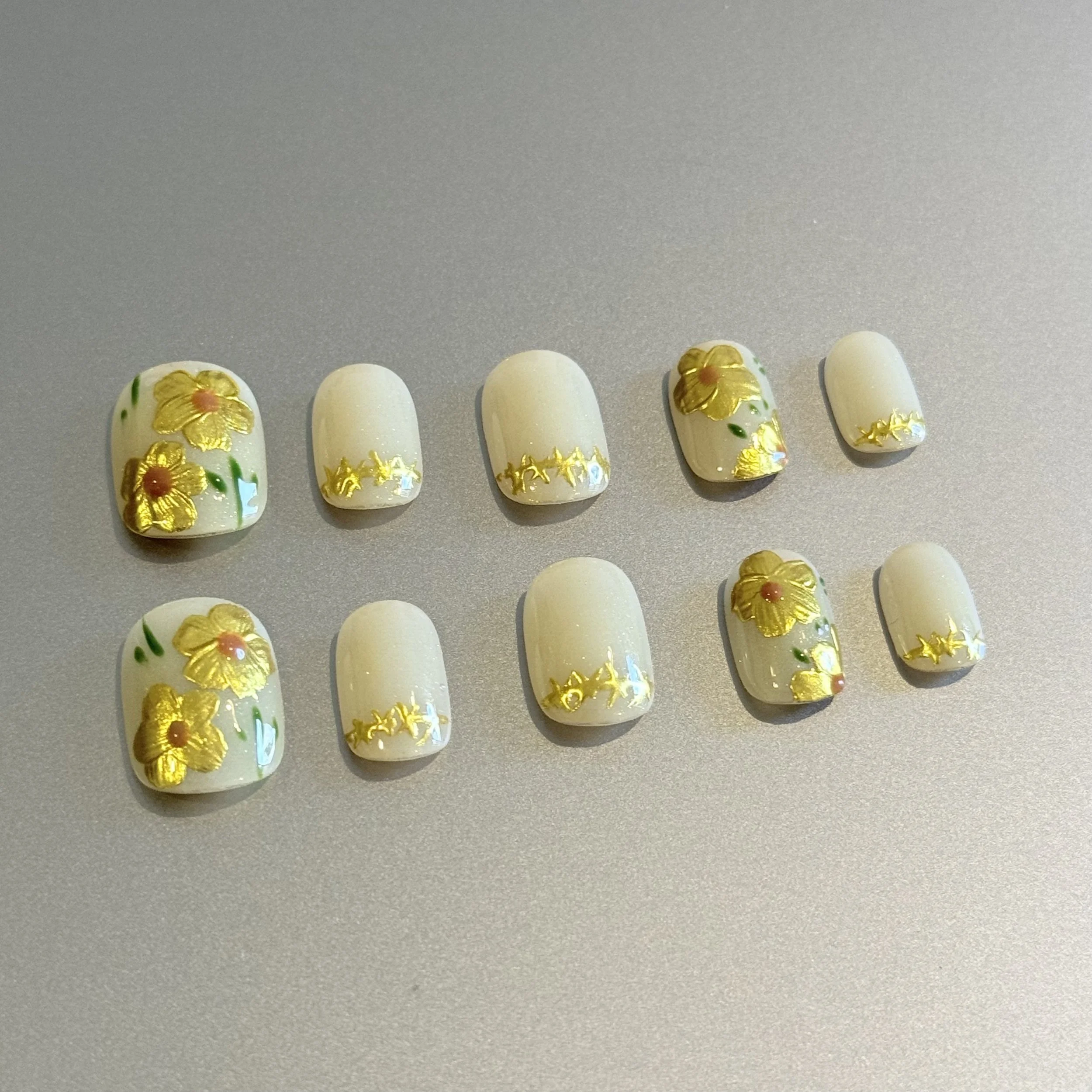 Floral Elegance Press-On Nails
