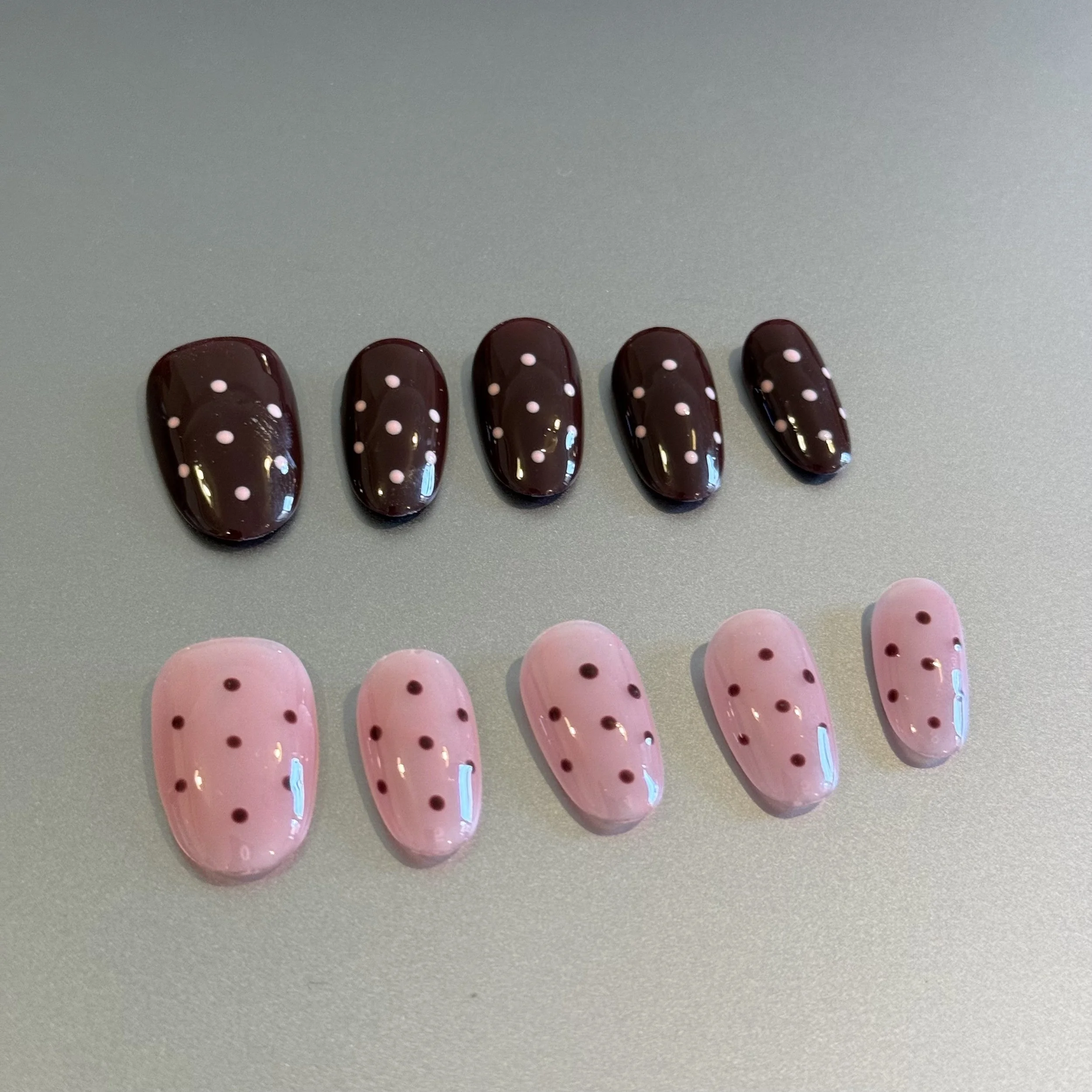 Chic Polka Dot Nail Stickers - Elegant & Durable Design