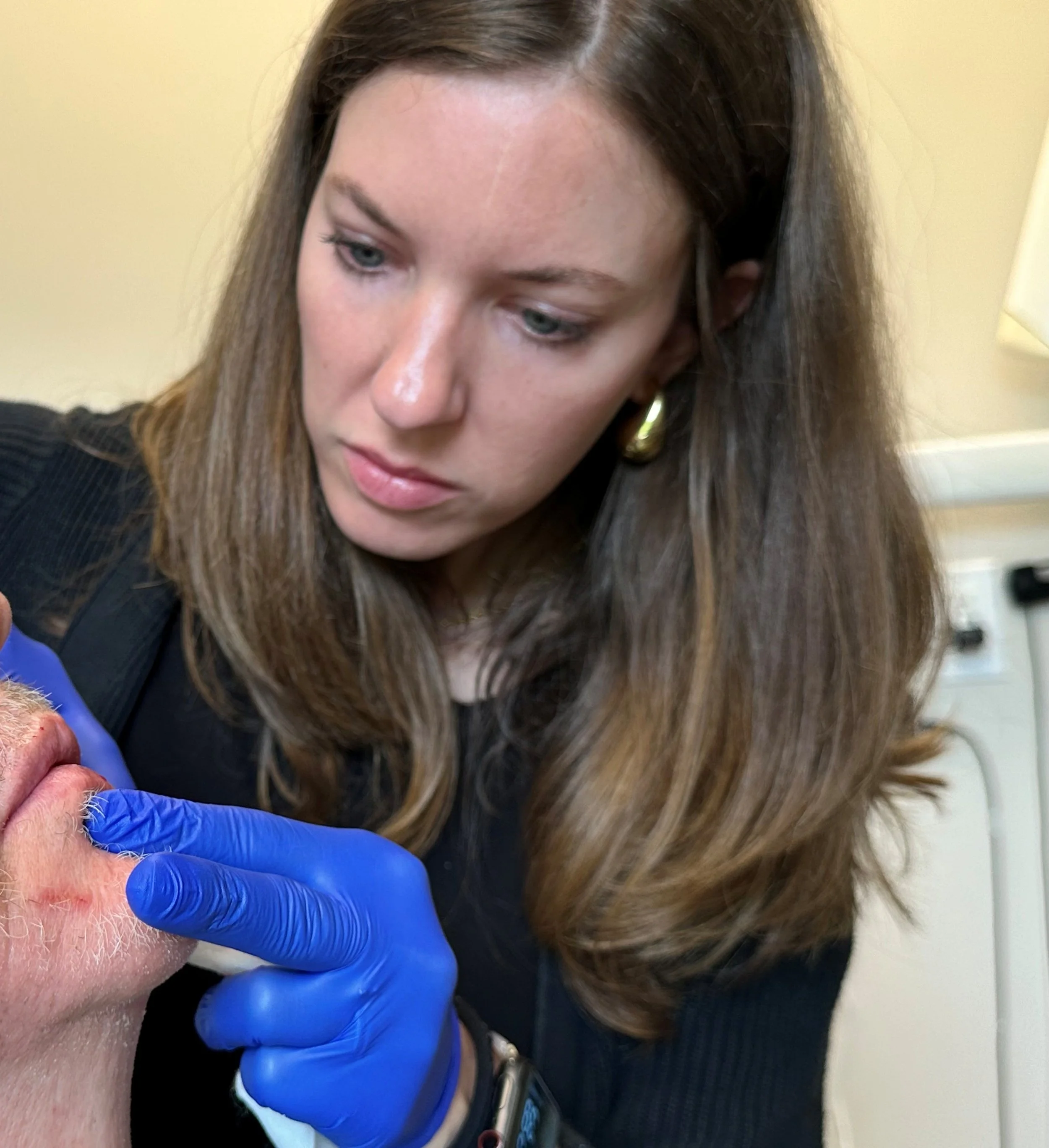 Lindsay Lyall, PA-C Working