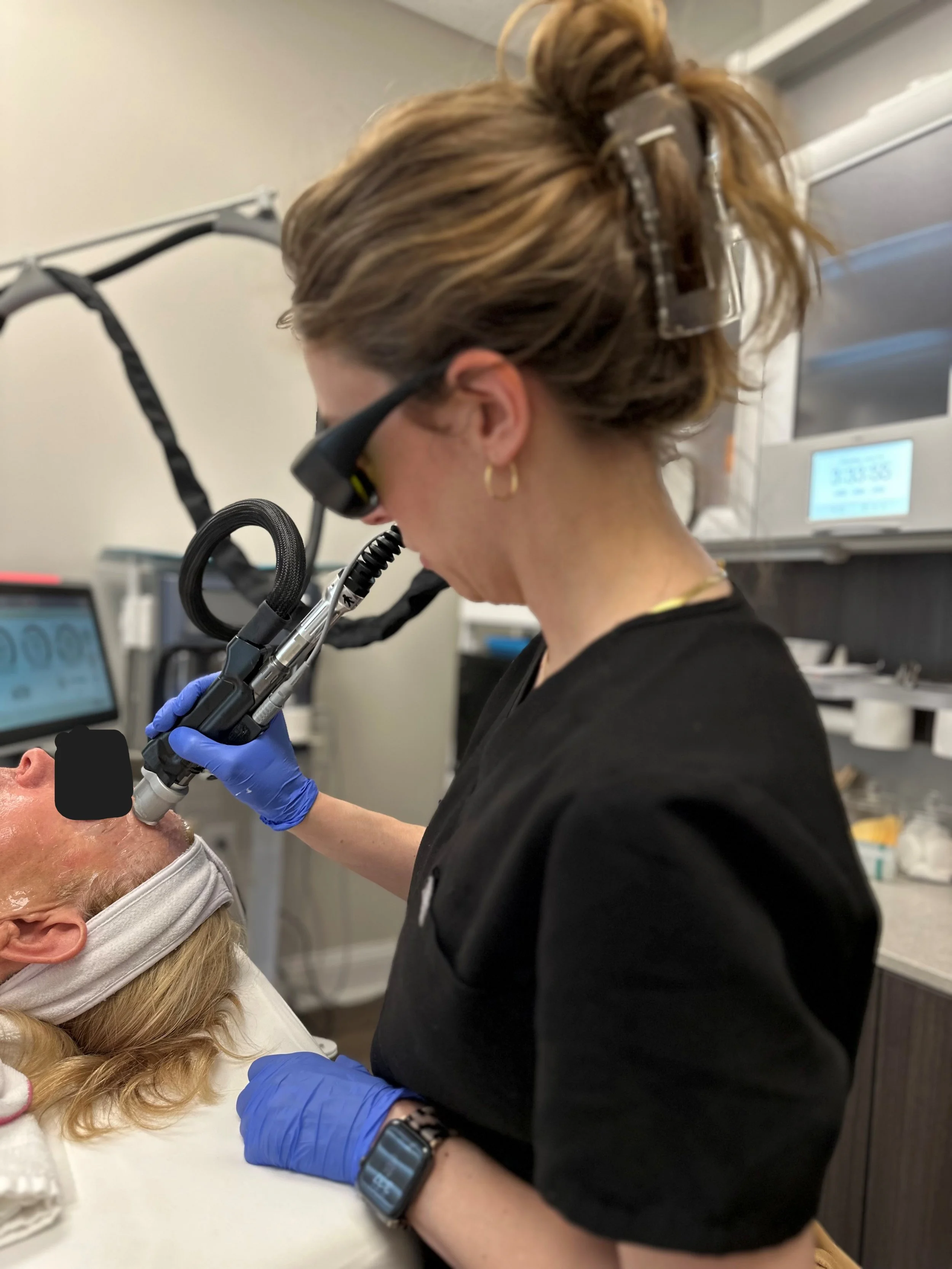 Lindsay Lyall, PA-C Working